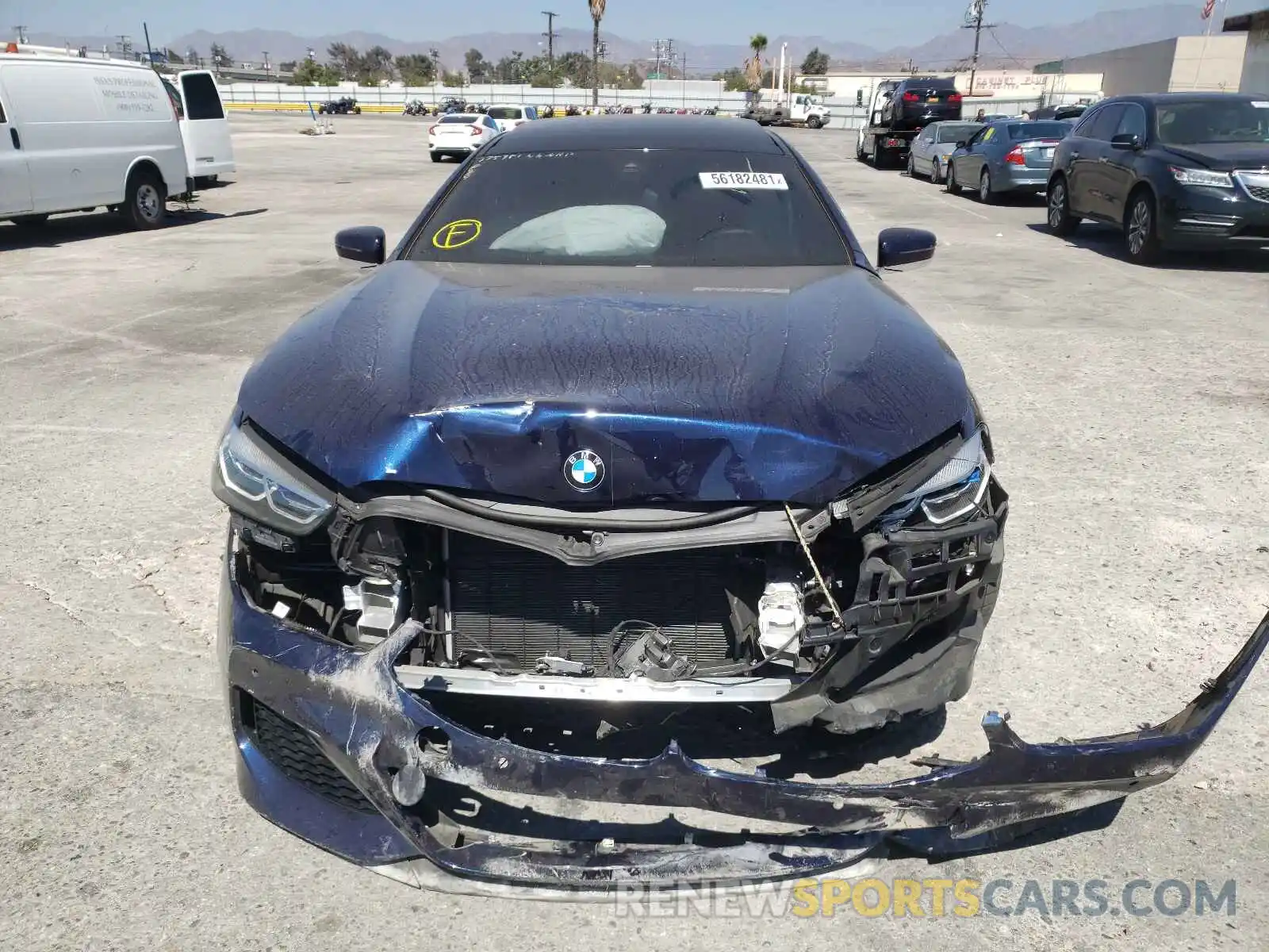 9 Photograph of a damaged car WBAGV8C00LCD38298 BMW M8 2020