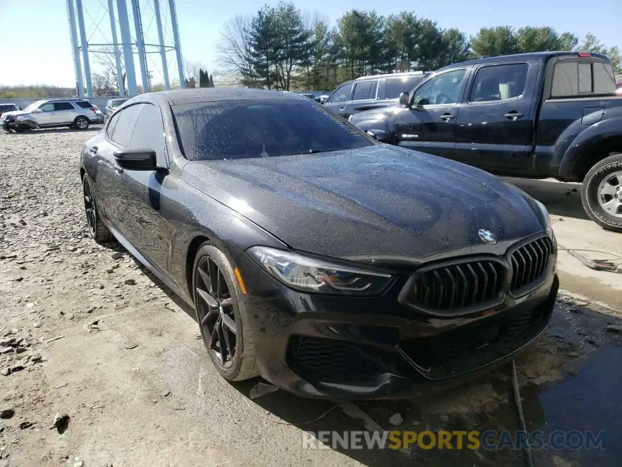 1 Photograph of a damaged car WBAGV8C01LBP48725 BMW M8 2020