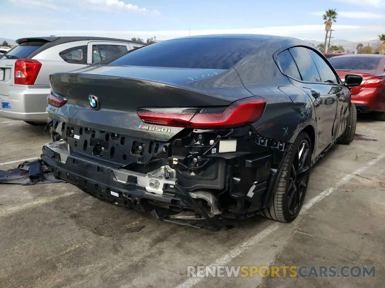 4 Photograph of a damaged car WBAGV8C01LCE47689 BMW M8 2020