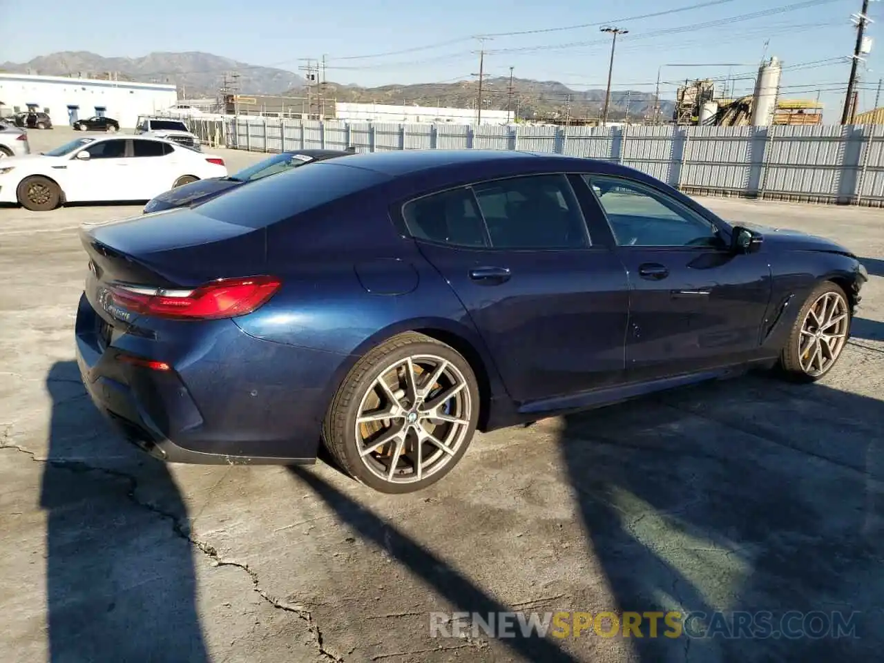 3 Photograph of a damaged car WBAGV8C04LCD38305 BMW M8 2020