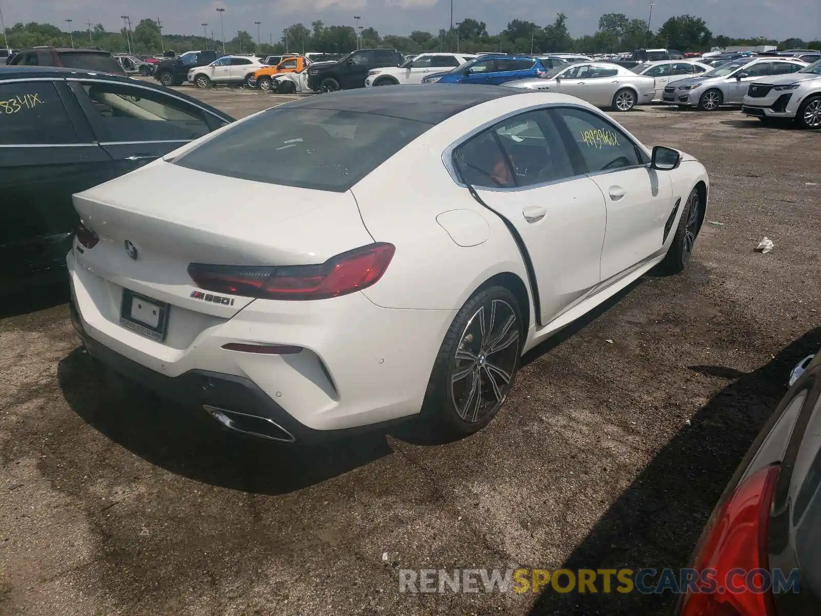 4 Photograph of a damaged car WBAGV8C05LCE26330 BMW M8 2020