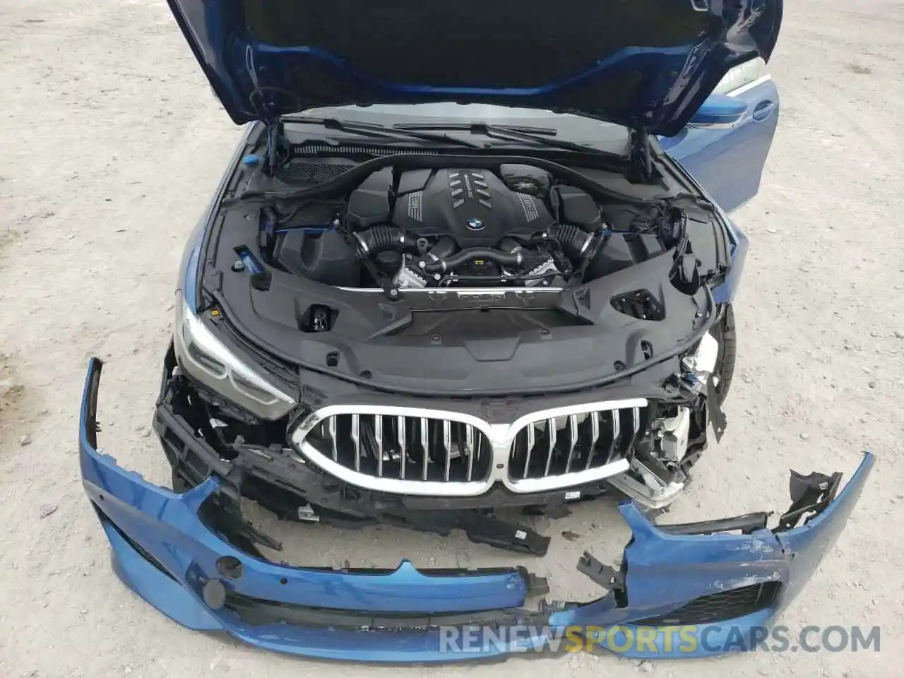 7 Photograph of a damaged car WBAGV8C09LCE55491 BMW M8 2020