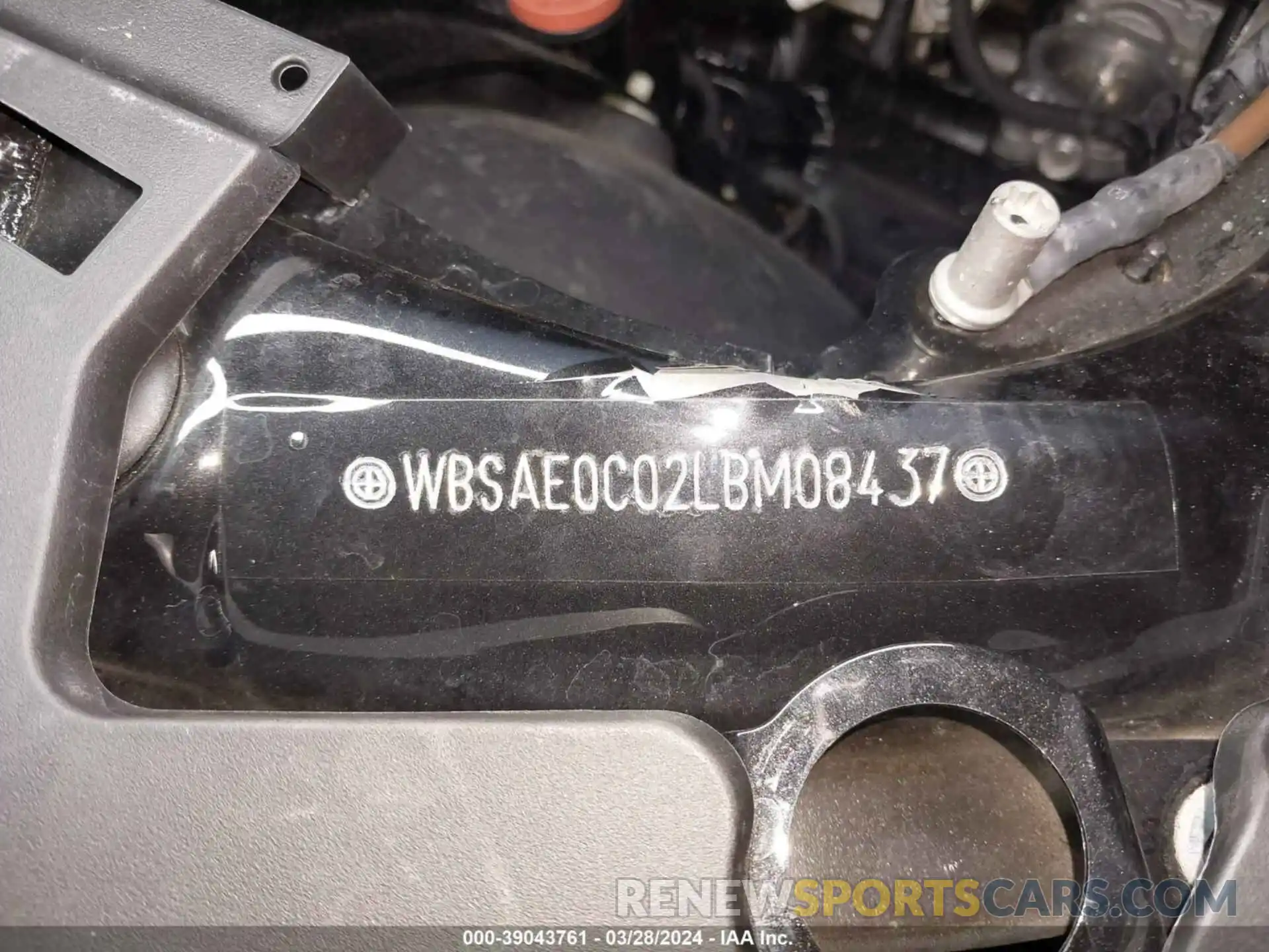 18 Photograph of a damaged car WBSAE0C02LBM08437 BMW M8 2020