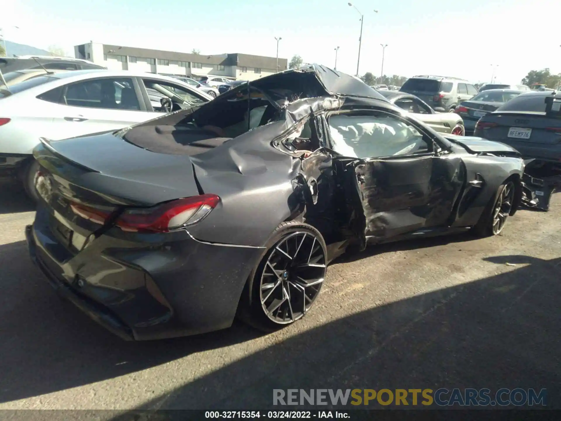 4 Photograph of a damaged car WBSAE0C04LCE12549 BMW M8 2020