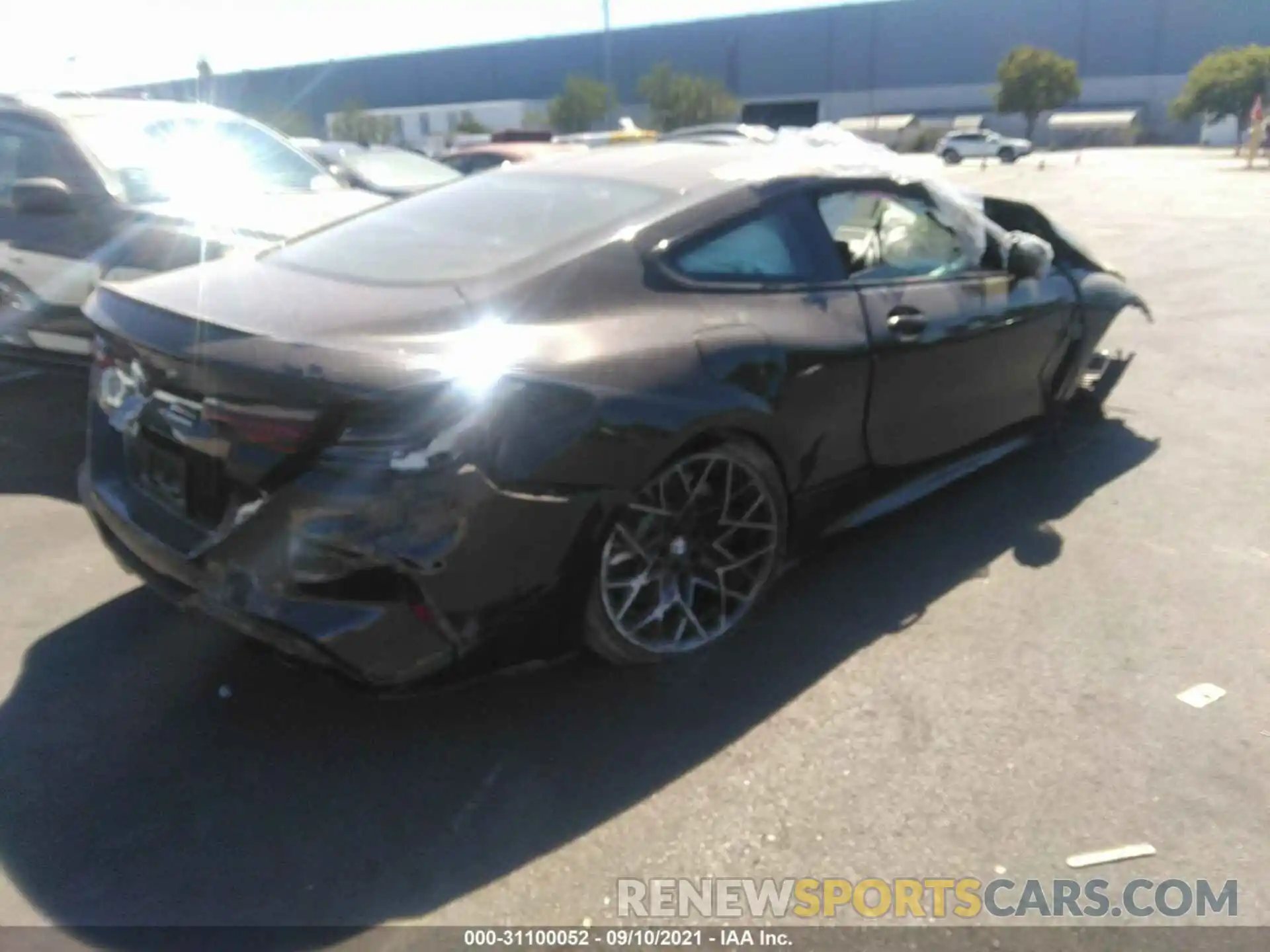 4 Photograph of a damaged car WBSAE0C07LCE09998 BMW M8 2020