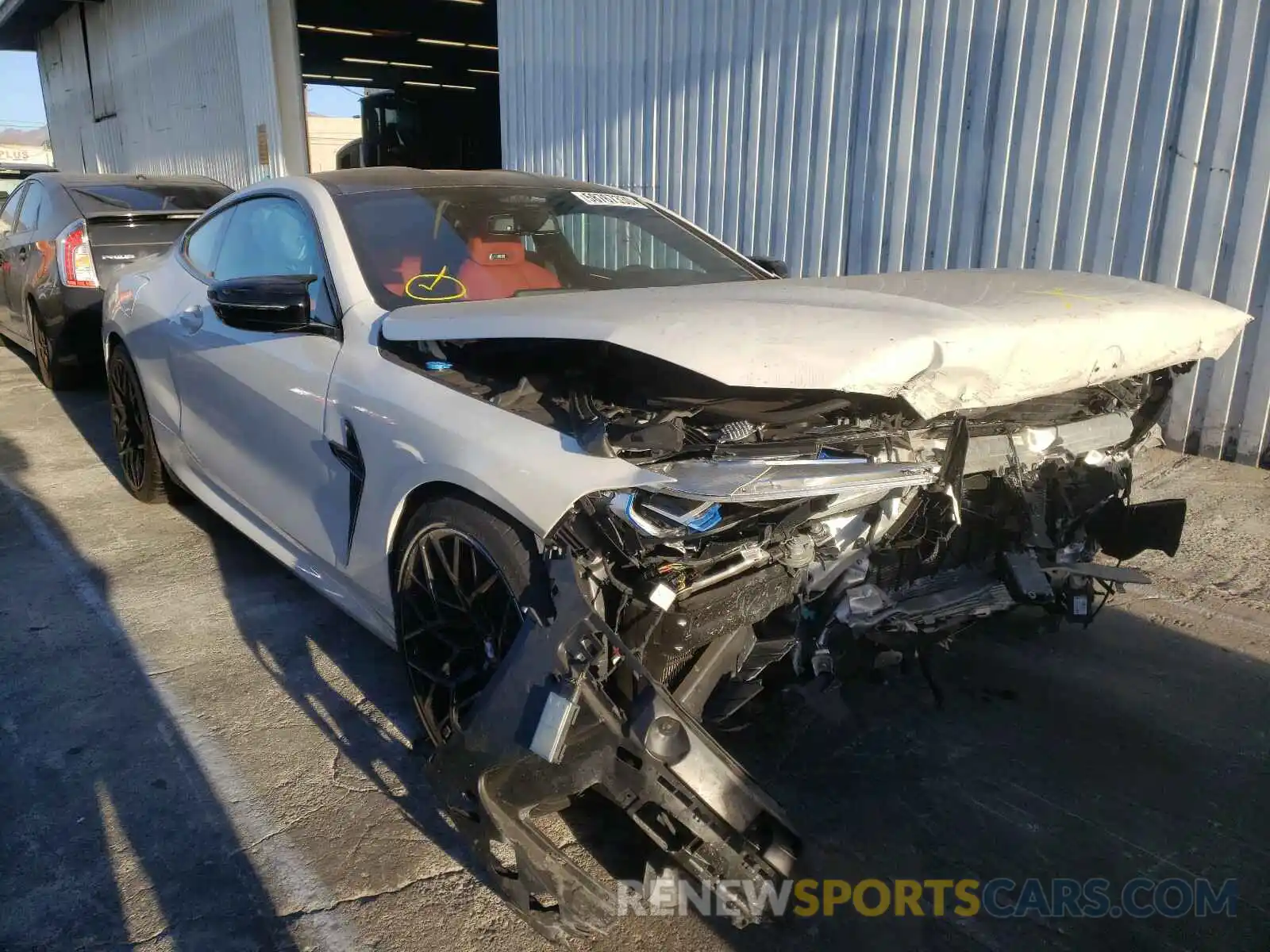 1 Фотография поврежденного автомобиля WBSAE0C0XLCD01679 BMW M8 2020