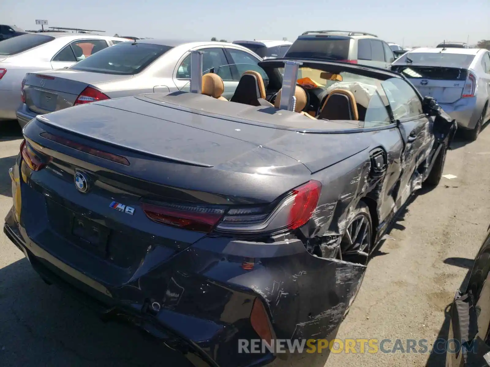 4 Photograph of a damaged car WBSDZ0C00LCD59141 BMW M8 2020