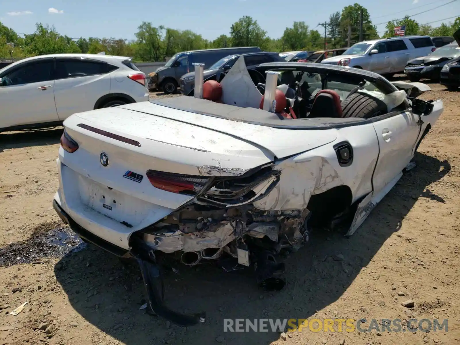 4 Photograph of a damaged car WBSDZ0C00LCD81821 BMW M8 2020