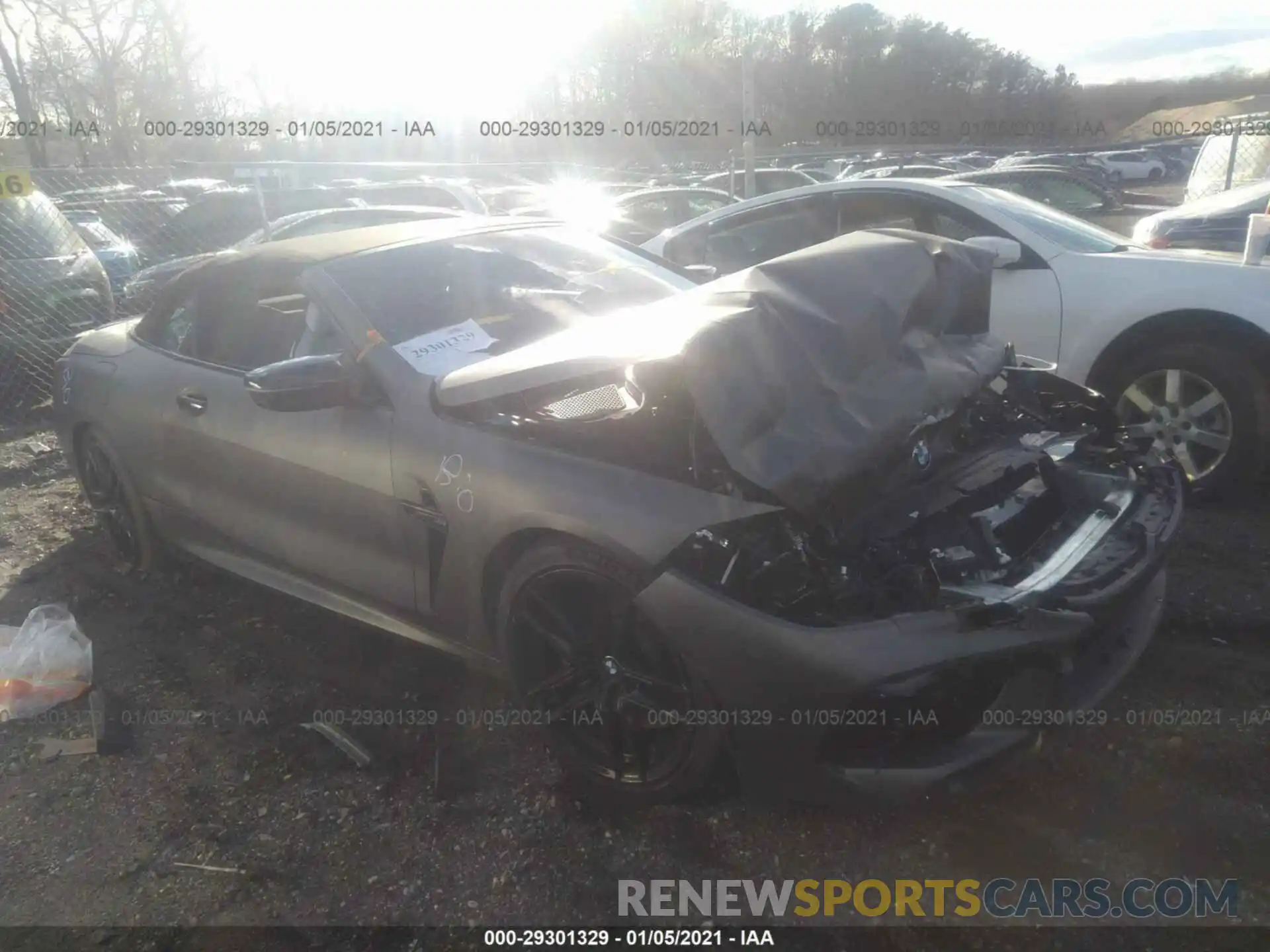 1 Фотография поврежденного автомобиля WBSDZ0C01LBM09404 BMW M8 2020