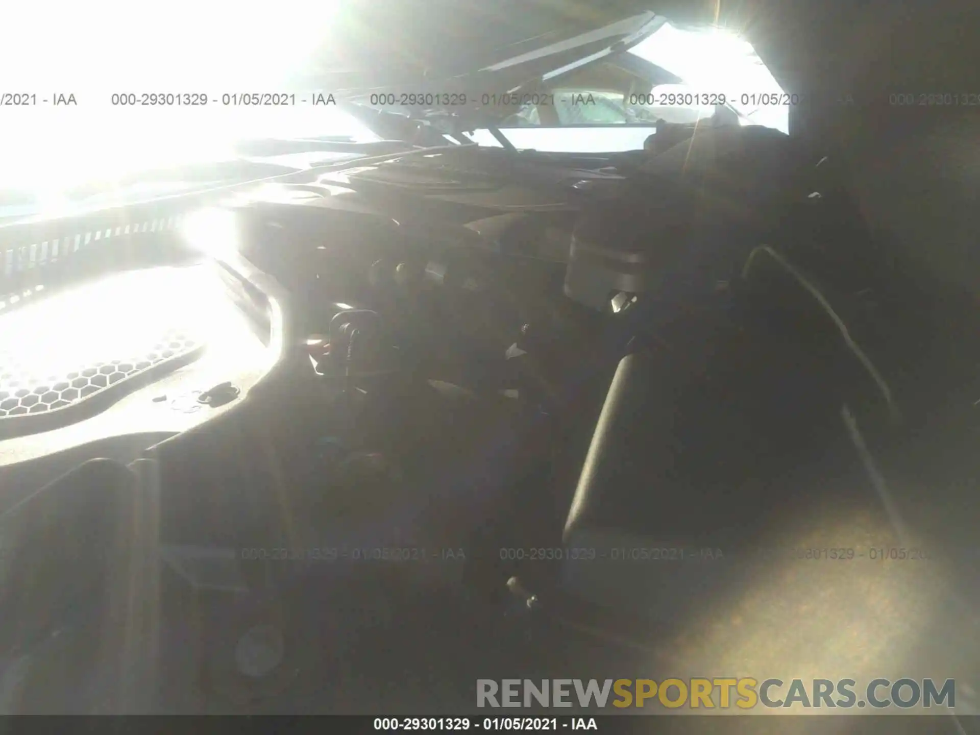 10 Фотография поврежденного автомобиля WBSDZ0C01LBM09404 BMW M8 2020