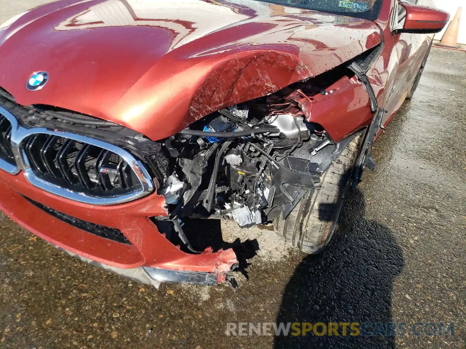 9 Photograph of a damaged car WBSDZ0C06LBM09348 BMW M8 2020