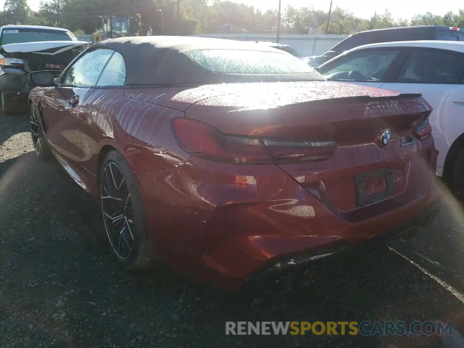 3 Photograph of a damaged car WBSDZ0C09LCD13646 BMW M8 2020