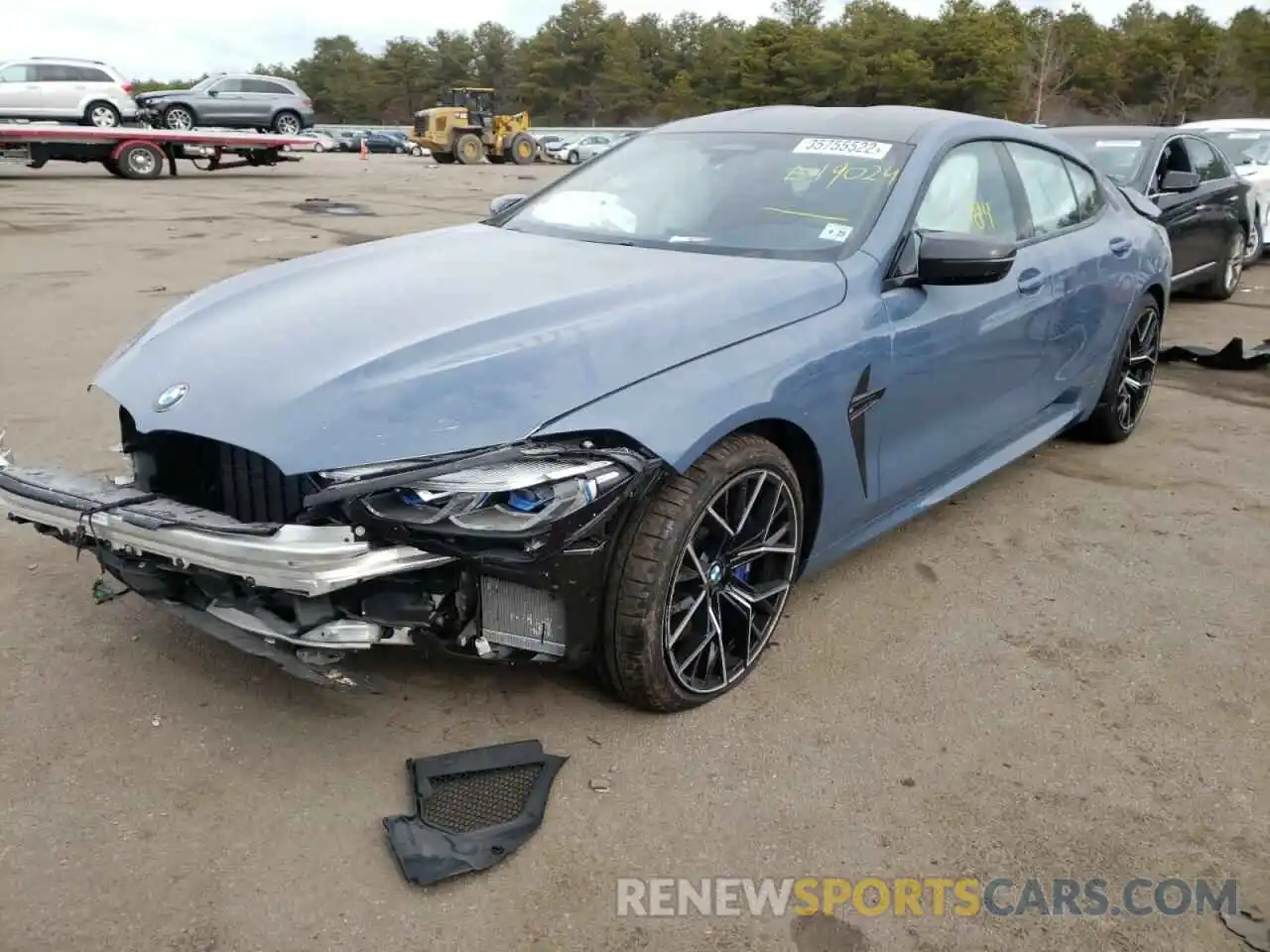 2 Photograph of a damaged car WBSGV0C00LCE19024 BMW M8 2020