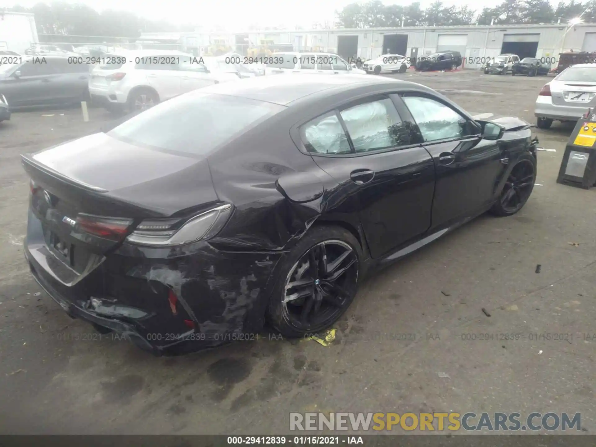 4 Фотография поврежденного автомобиля WBSGV0C01LCD81058 BMW M8 2020