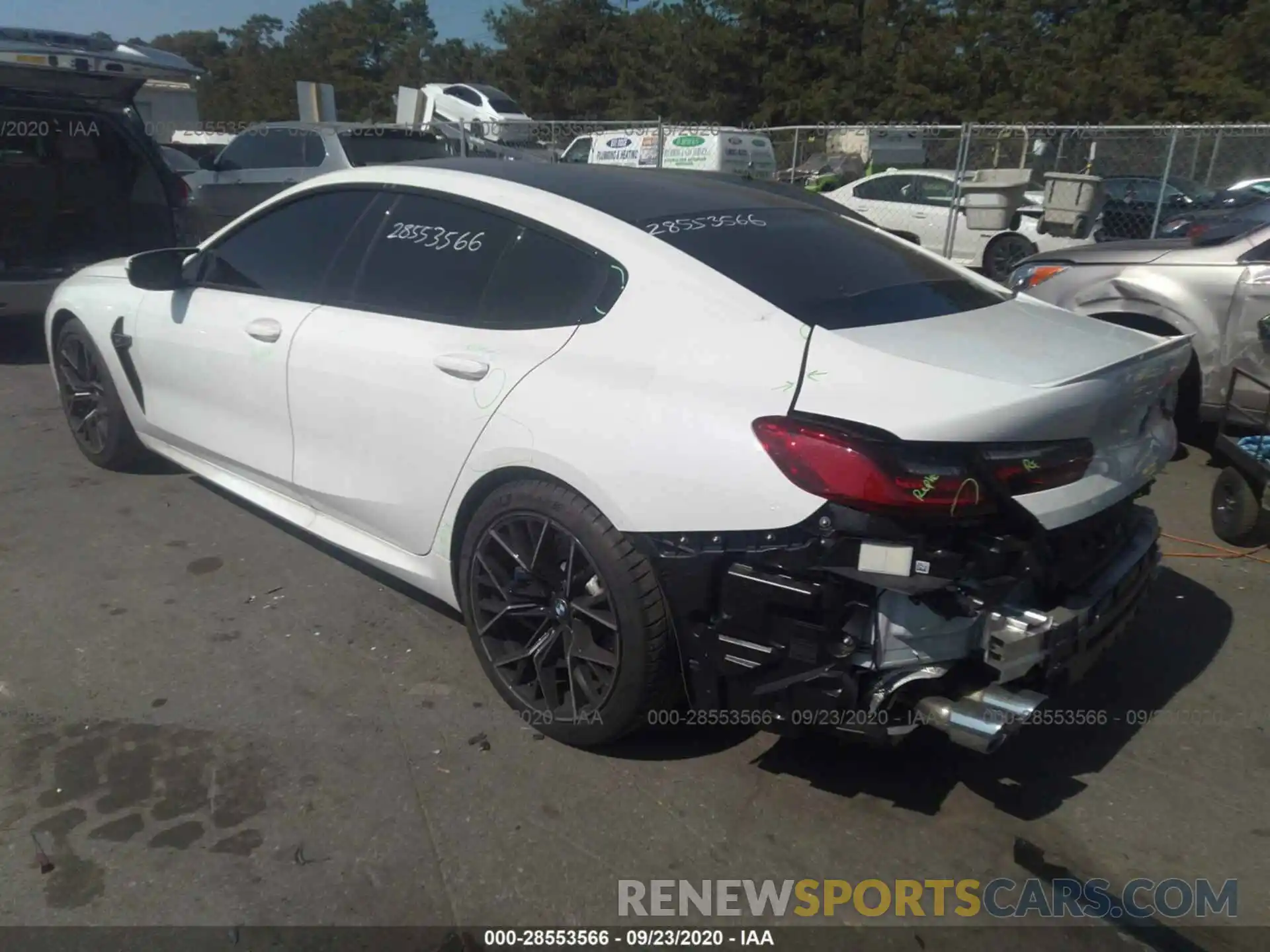 3 Photograph of a damaged car WBSGV0C05LCE05183 BMW M8 2020