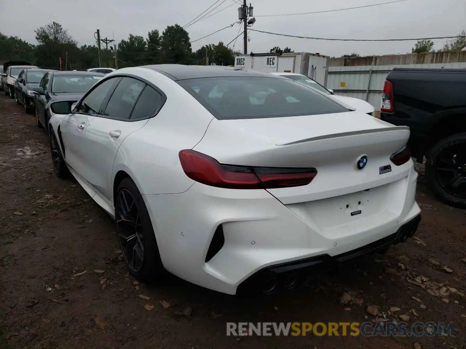 3 Photograph of a damaged car WBSGV0C09LCE00665 BMW M8 2020