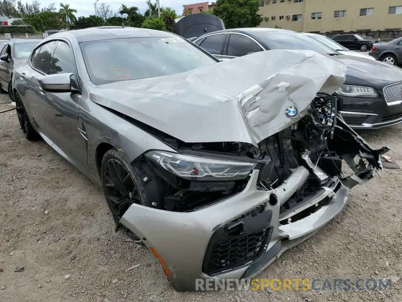 1 Photograph of a damaged car WBSGV0C0XLCE42181 BMW M8 2020