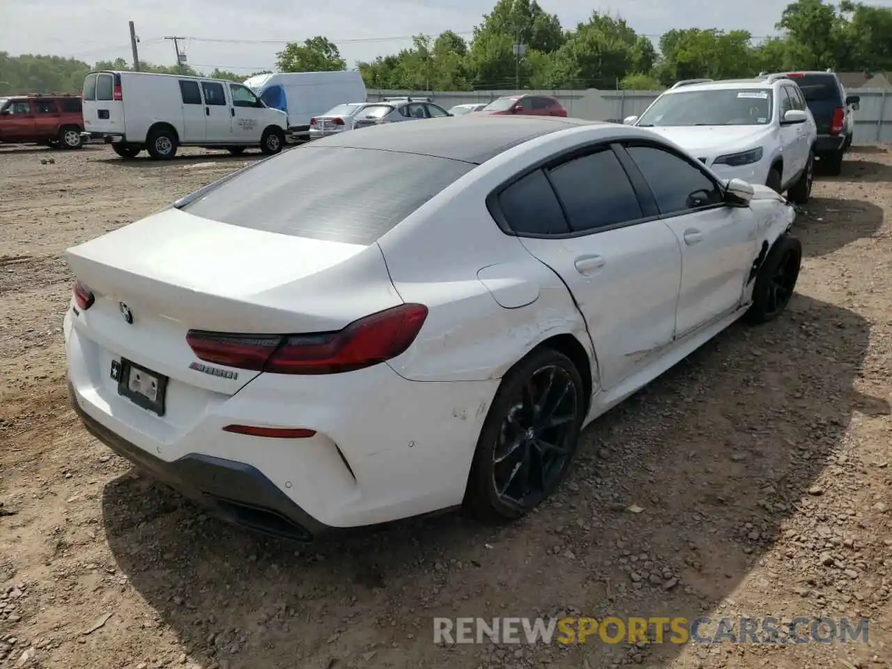 4 Photograph of a damaged car WBAGV8C00MCF78808 BMW M8 2021