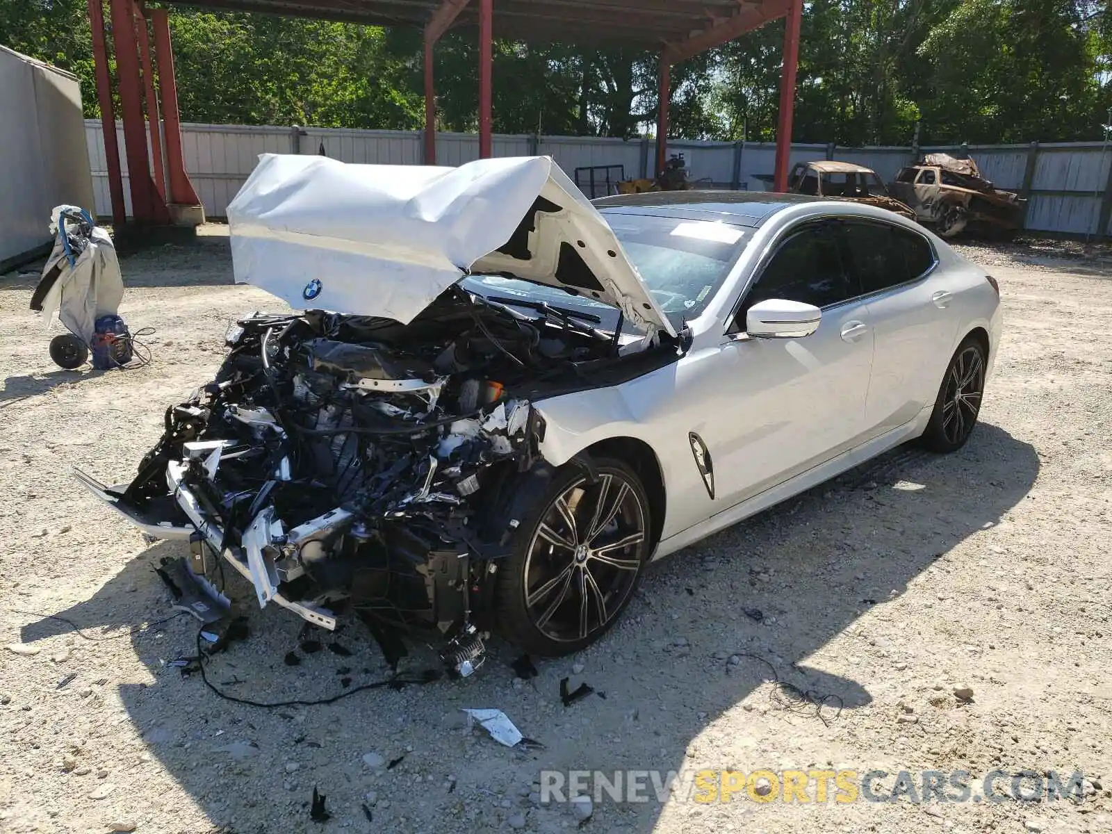 2 Photograph of a damaged car WBAGV8C06MCF55503 BMW M8 2021