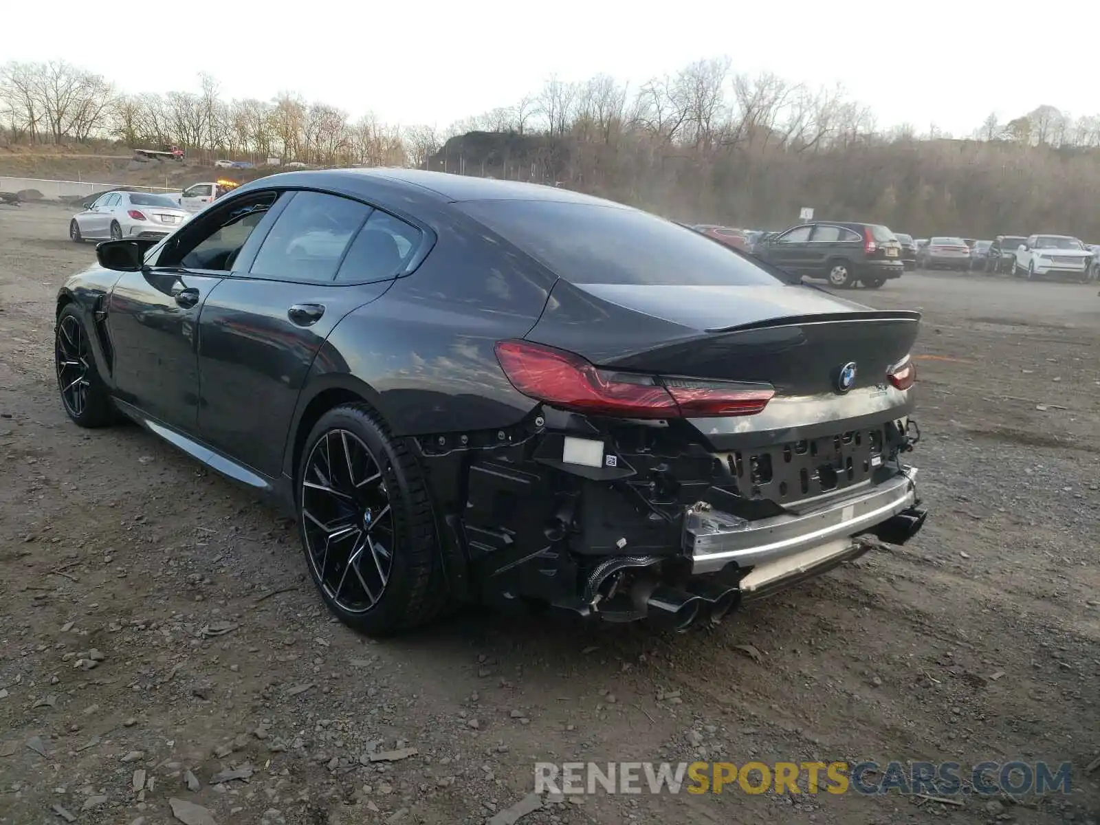 3 Photograph of a damaged car WBSGV0C00MCF03457 BMW M8 2021