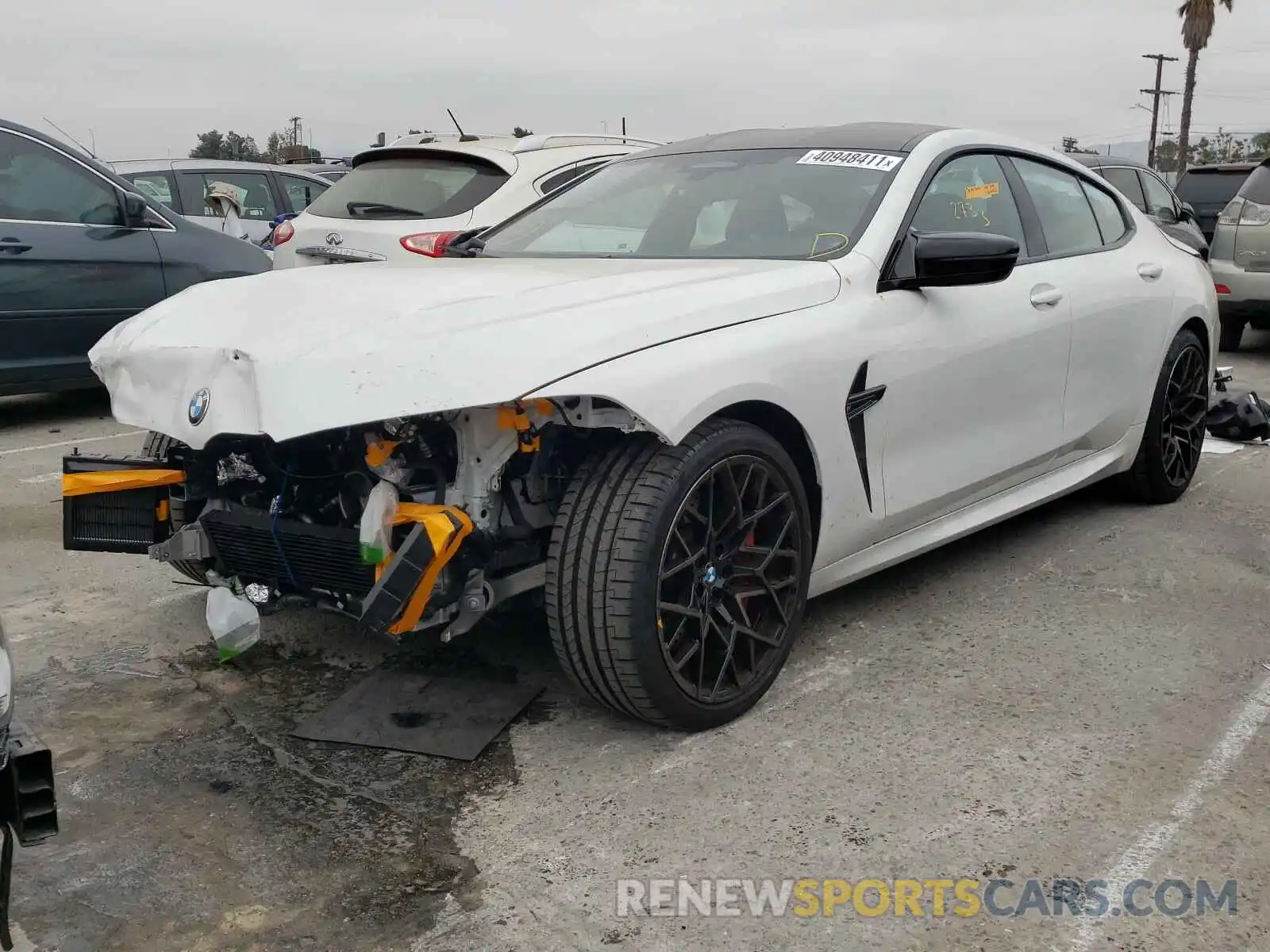 2 Фотография поврежденного автомобиля WBSGV0C00MCF60483 BMW M8 2021
