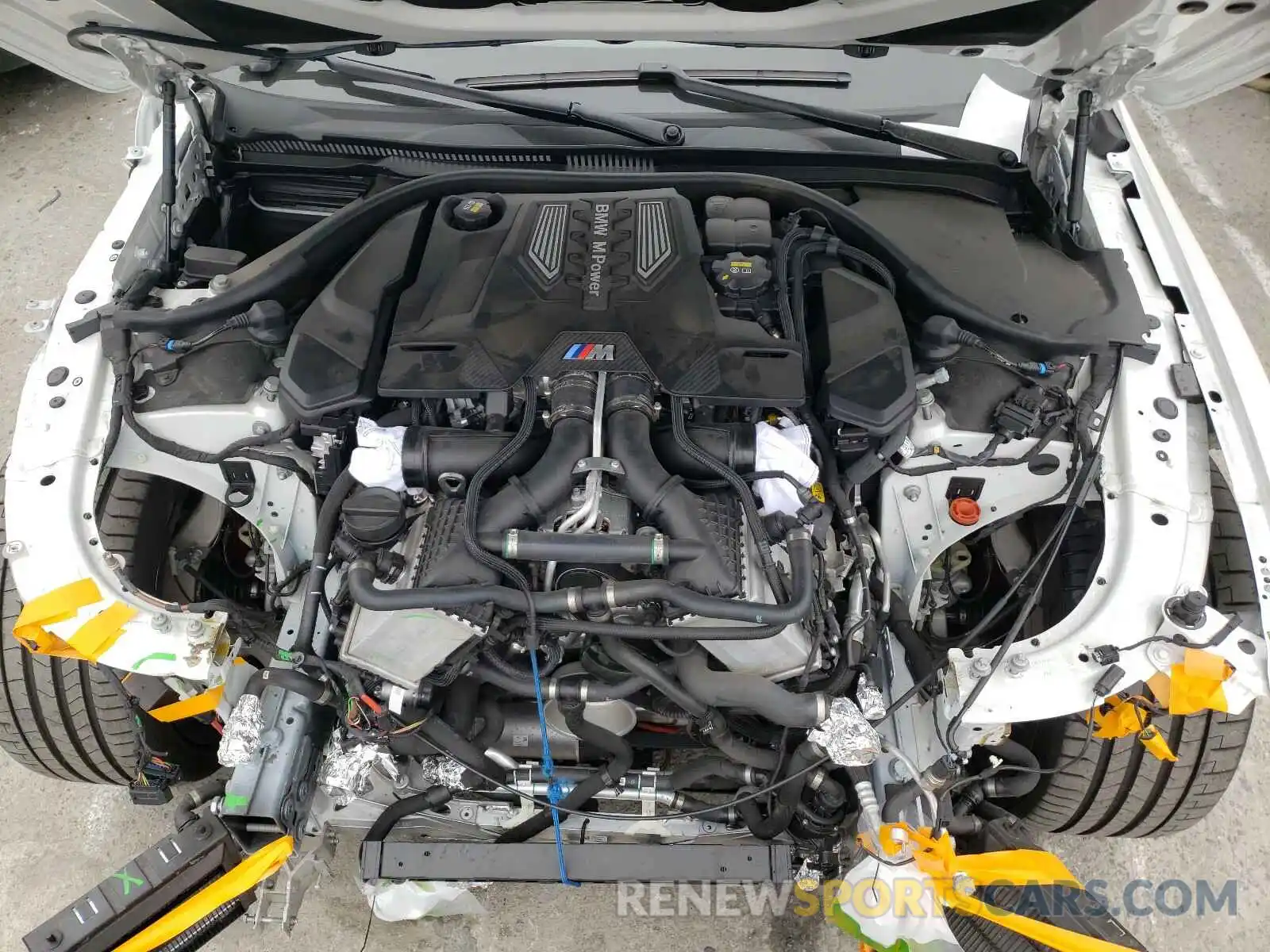 7 Фотография поврежденного автомобиля WBSGV0C00MCF60483 BMW M8 2021