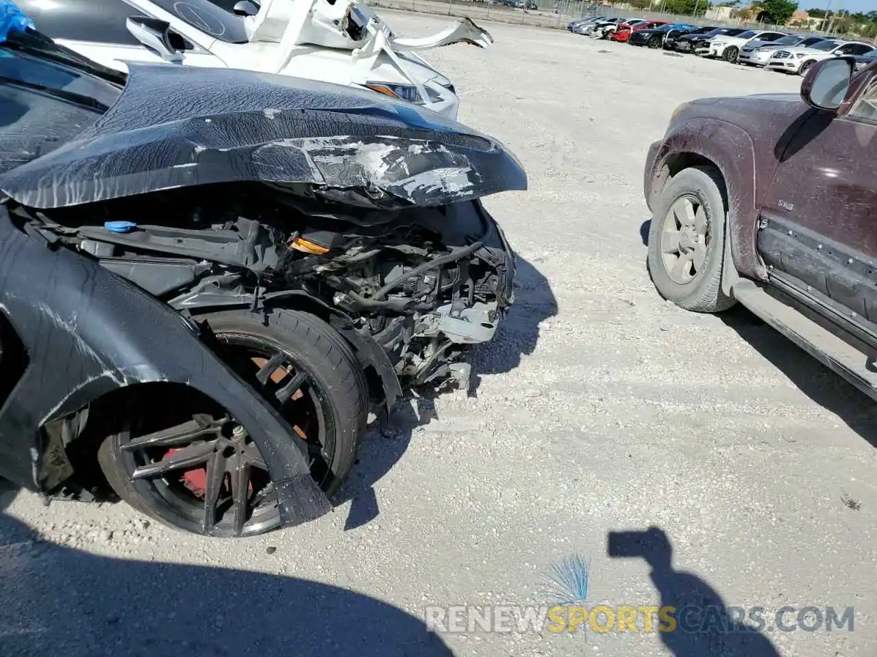 10 Photograph of a damaged car WBSGV0C01MCG15779 BMW M8 2021