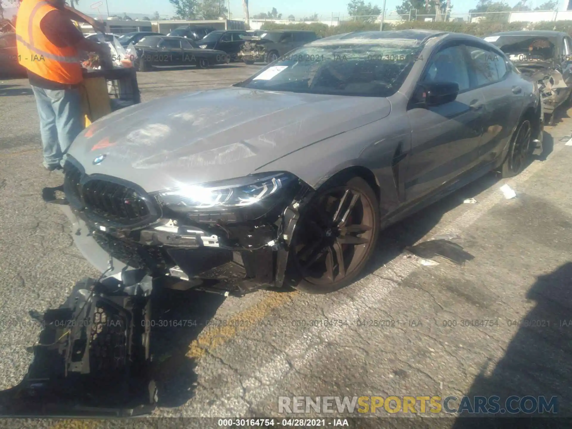 2 Photograph of a damaged car WBSGV0C01MCG28807 BMW M8 2021