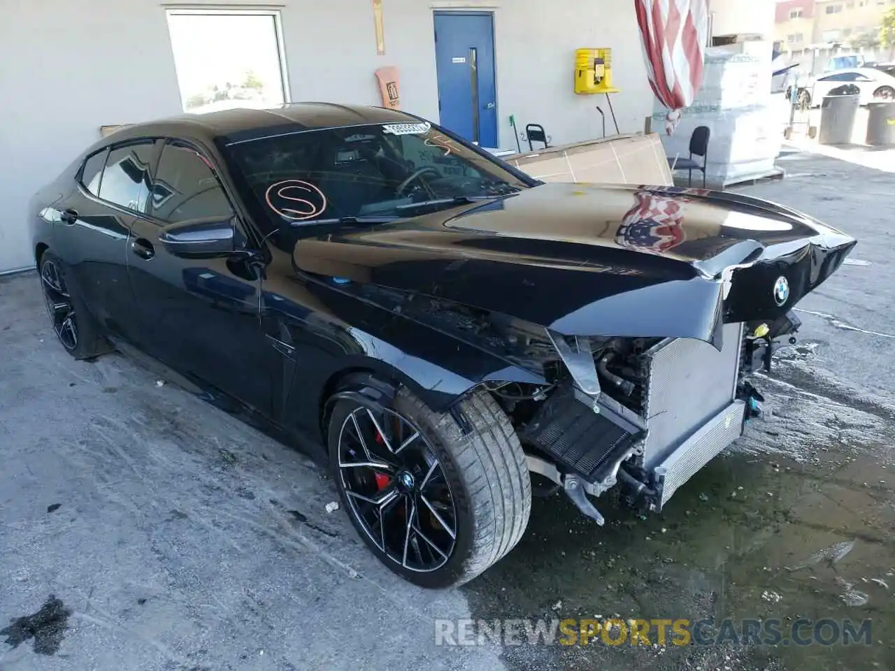 1 Photograph of a damaged car WBSGV0C02MCG21655 BMW M8 2021