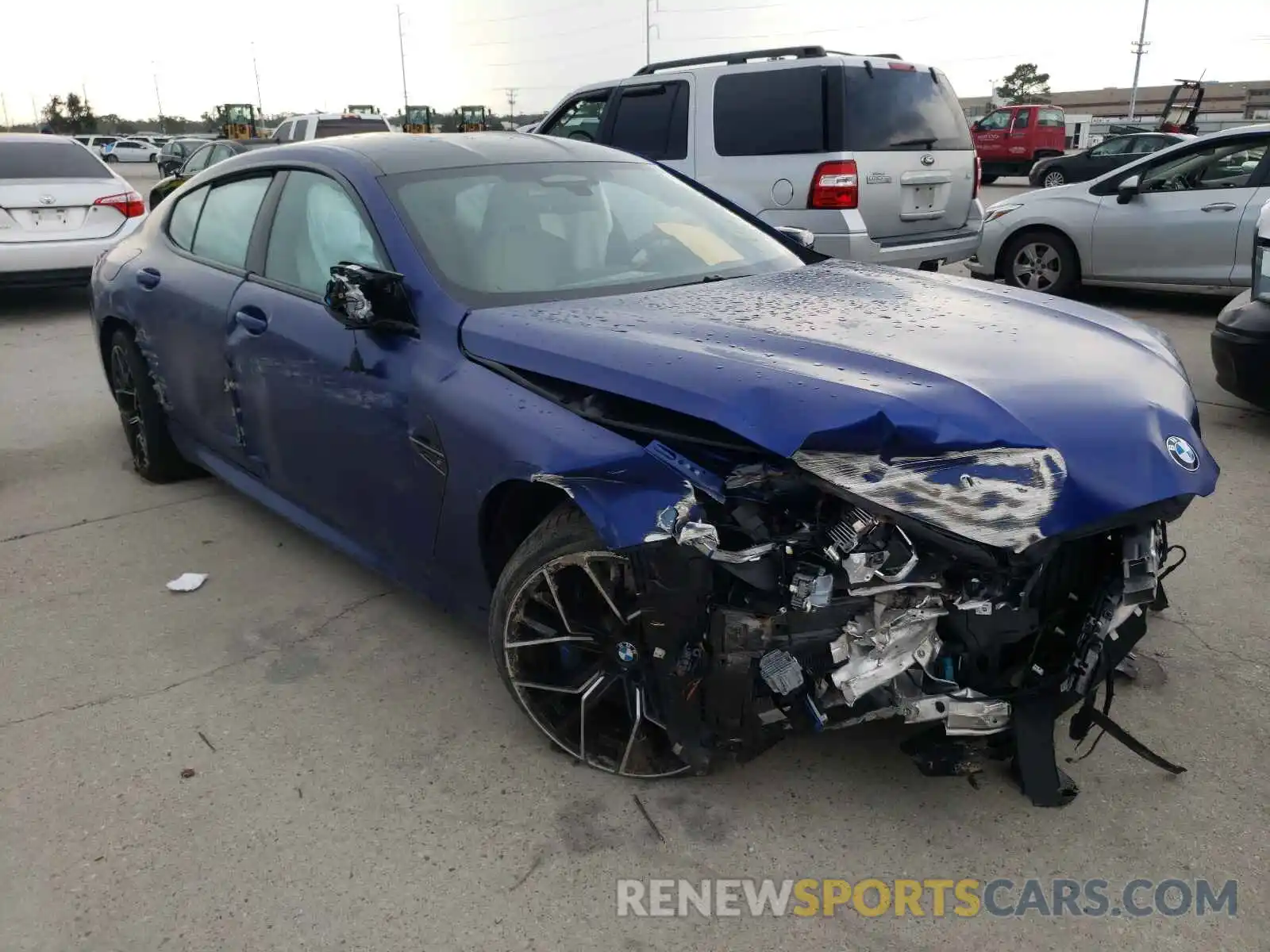 1 Photograph of a damaged car WBSGV0C08MCF72090 BMW M8 2021