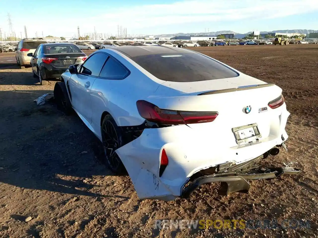 3 Photograph of a damaged car WBSAE0C02NCH14215 BMW M8 2022