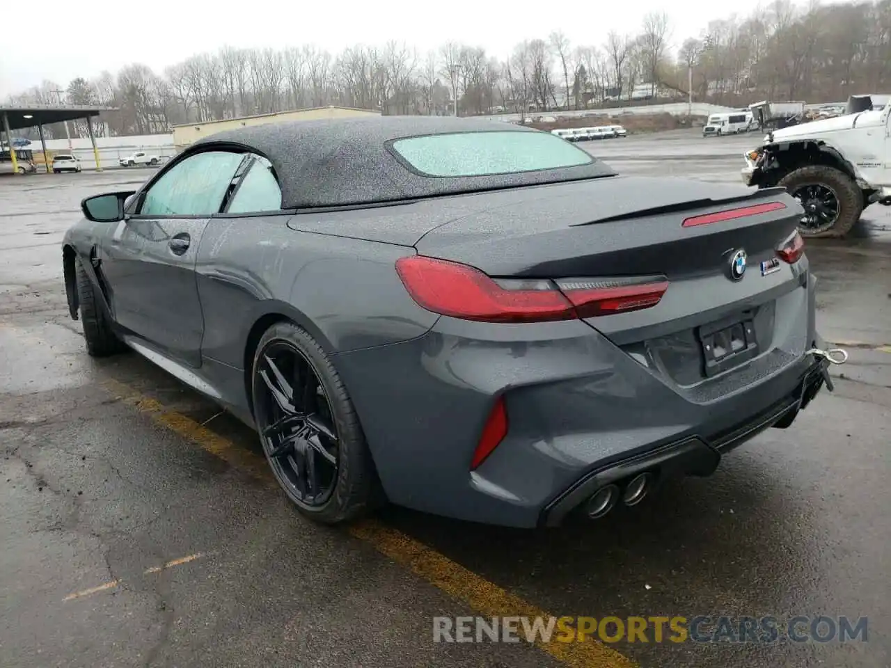 3 Photograph of a damaged car WBSDZ0C03NCG84451 BMW M8 2022