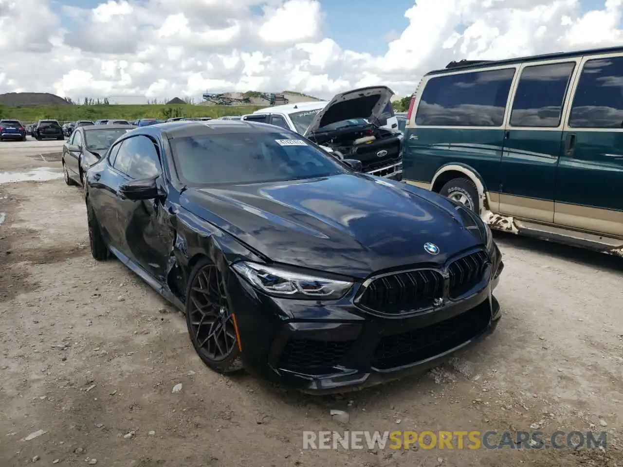 1 Photograph of a damaged car WBSGV0C05NCJ22668 BMW M8 2022