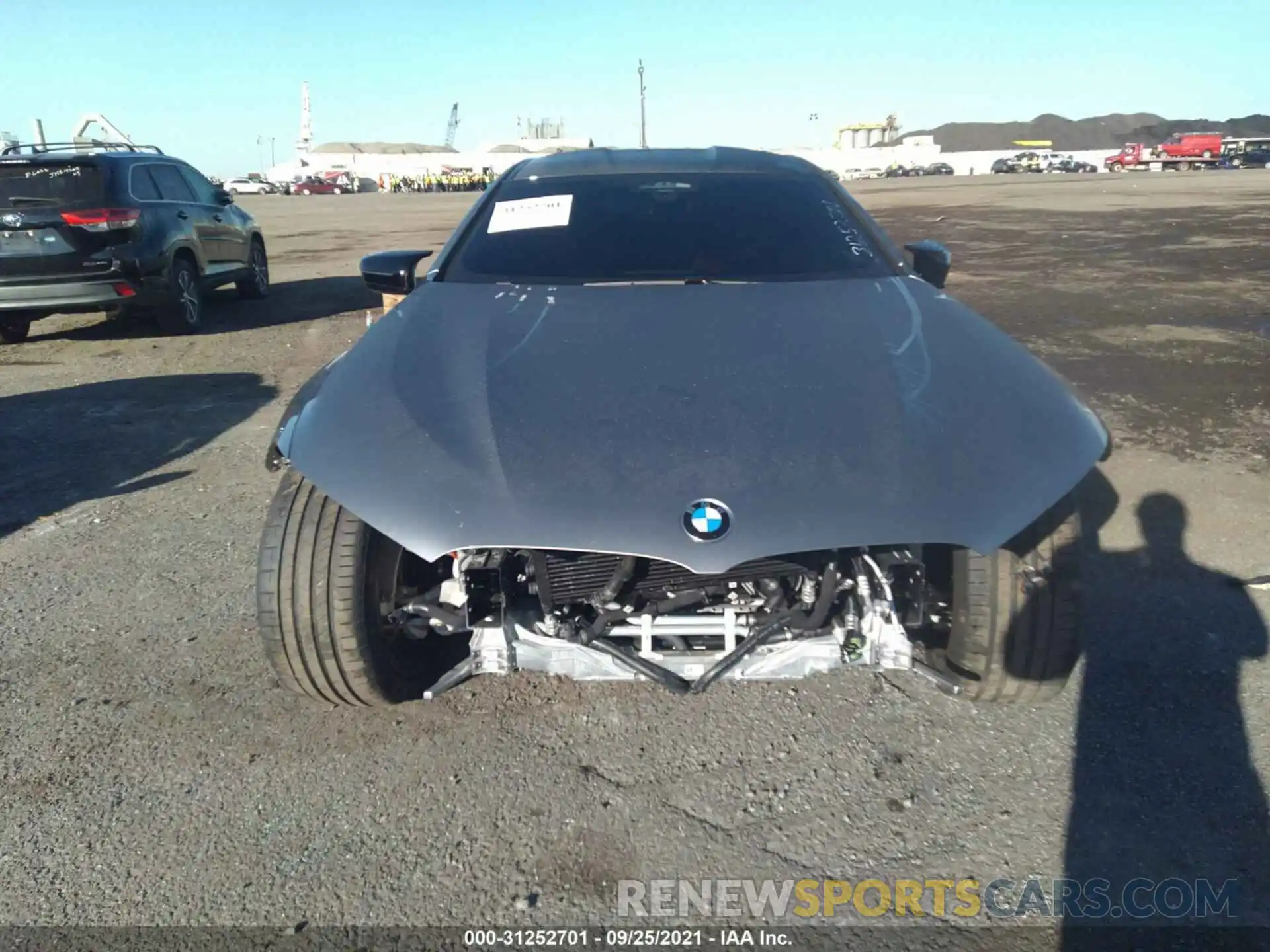 6 Photograph of a damaged car WBSGV0C06NCH61757 BMW M8 2022