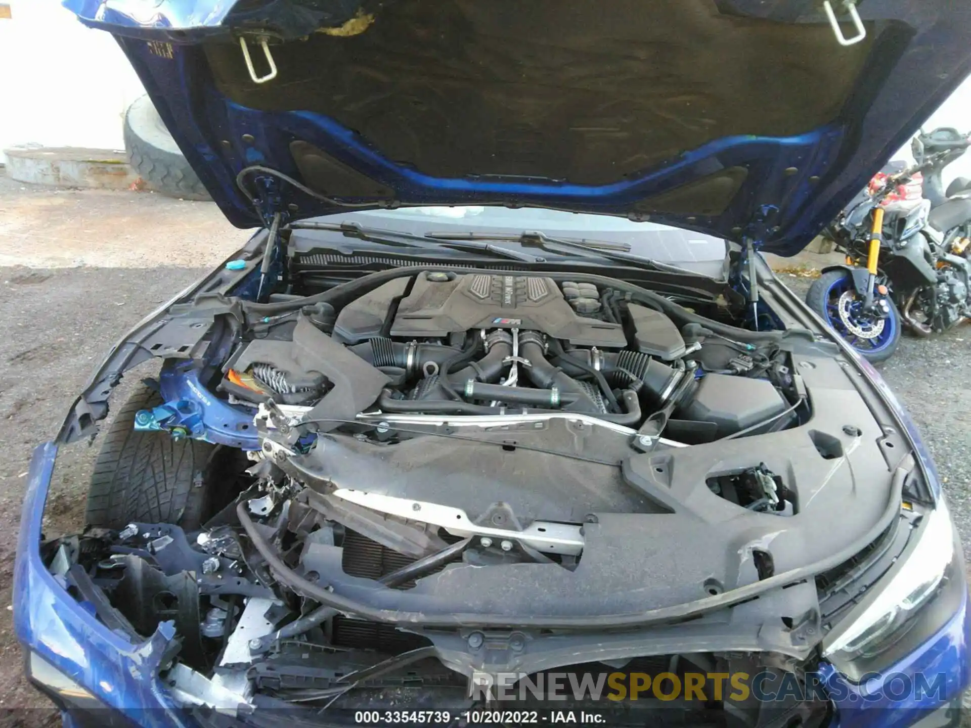 10 Photograph of a damaged car WBSGV0C07NCH71584 BMW M8 2022