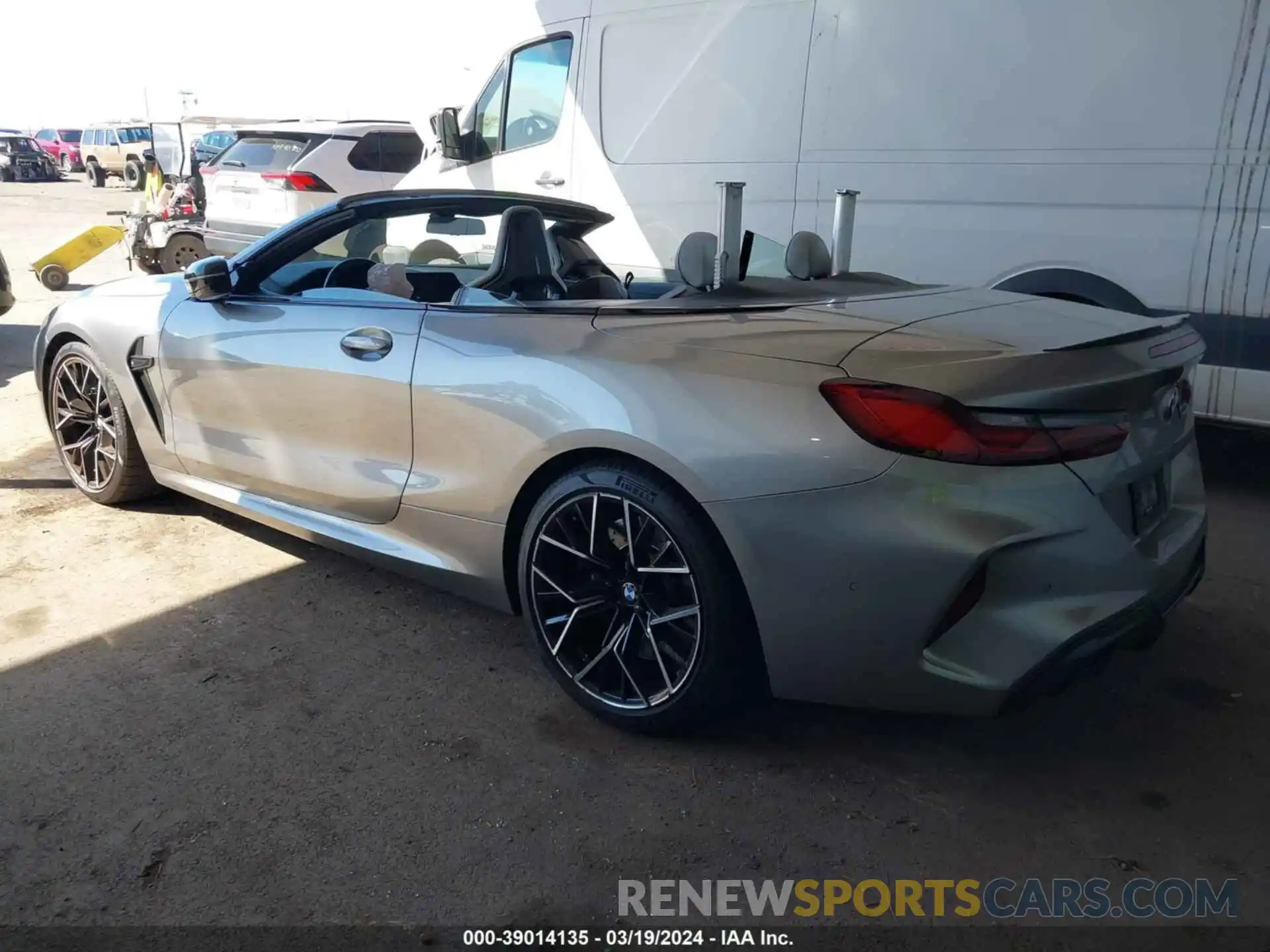 3 Photograph of a damaged car WBSDZ0C04NCJ44118 BMW M8 CABRIOLET 2022