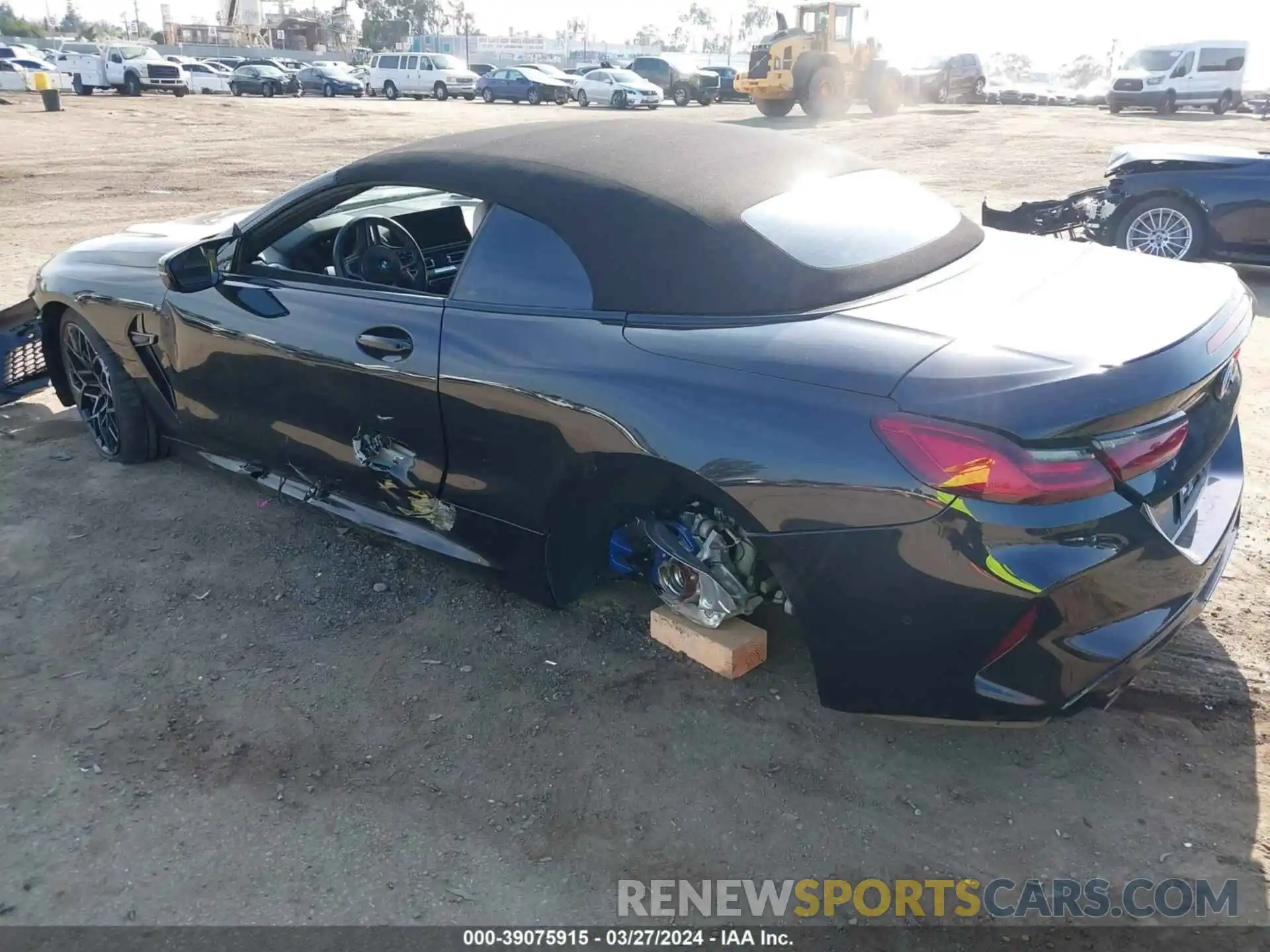 3 Photograph of a damaged car WBSDZ0C09PCM50556 BMW M8 CABRIOLET 2023