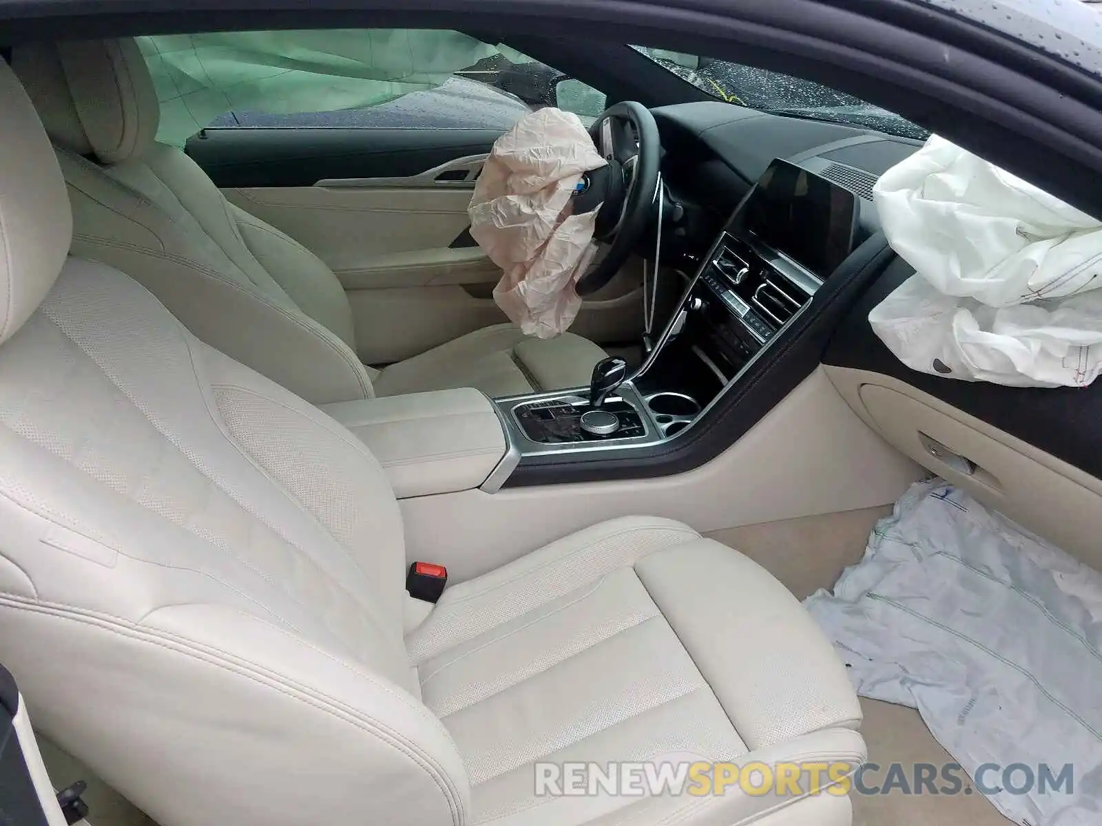 5 Photograph of a damaged car WBABC4C57KBJ35897 BMW M850XI 2019