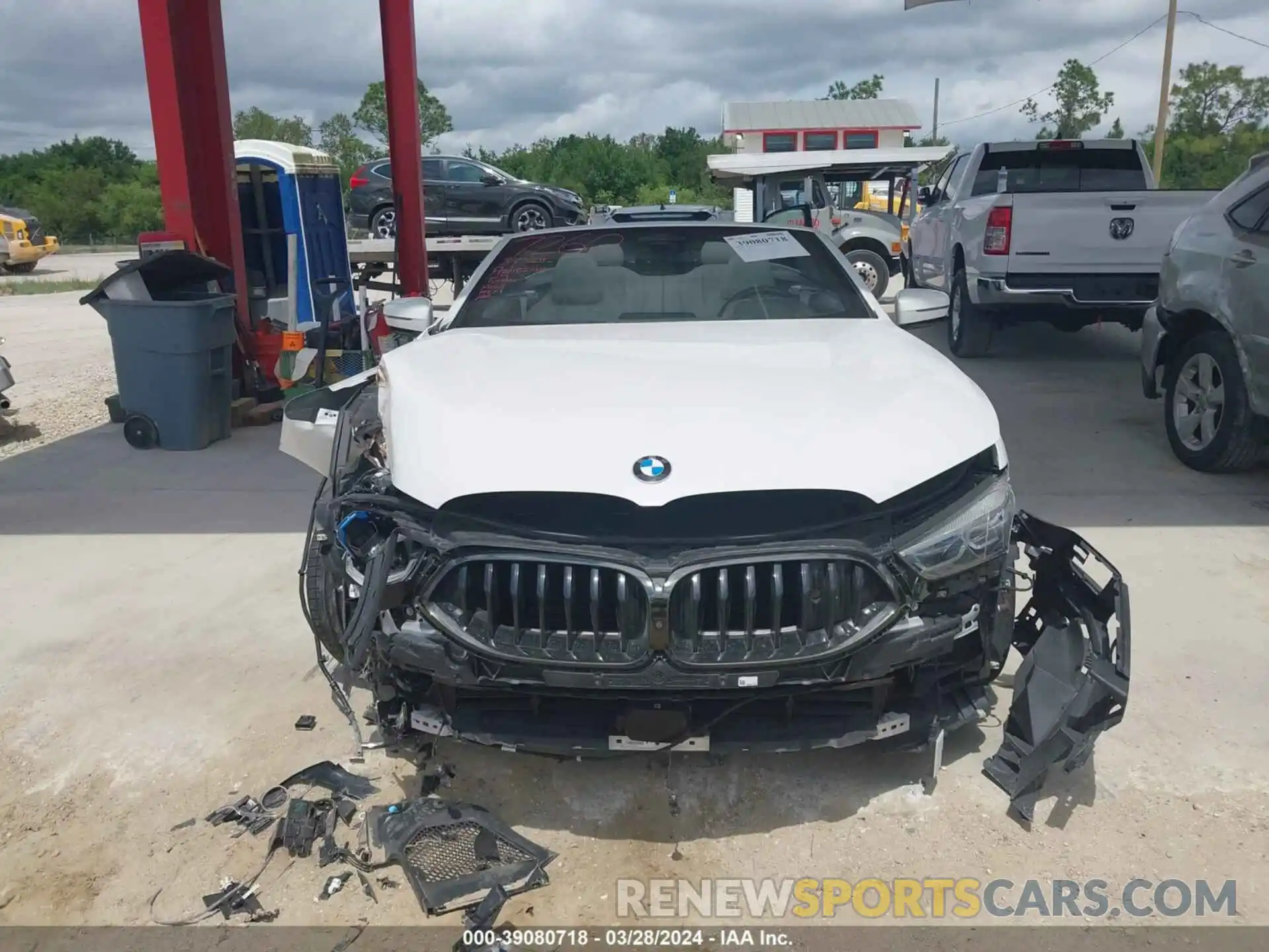 13 Photograph of a damaged car WBAFY4C50KBX29914 BMW M850XI 2019