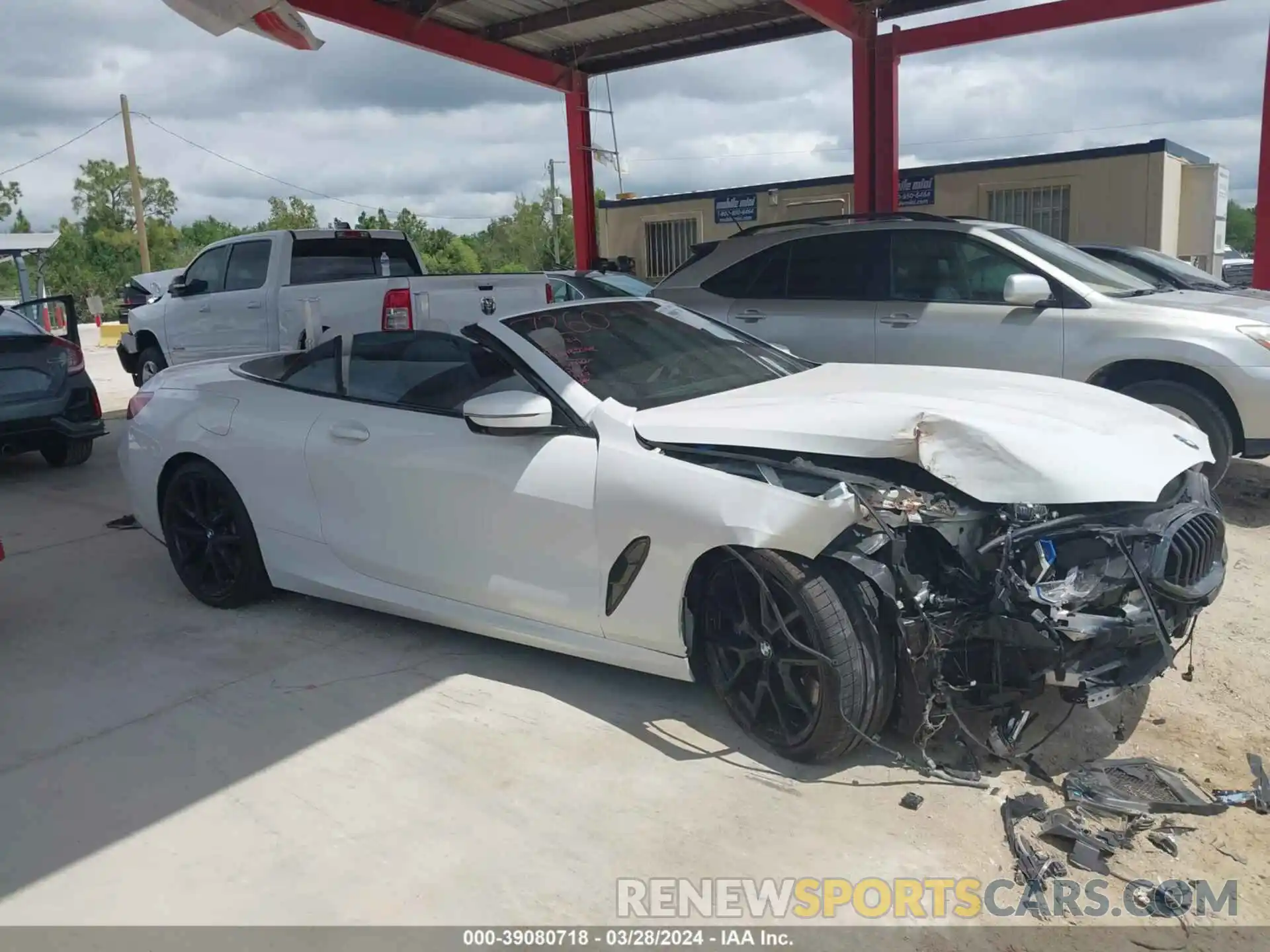 14 Photograph of a damaged car WBAFY4C50KBX29914 BMW M850XI 2019