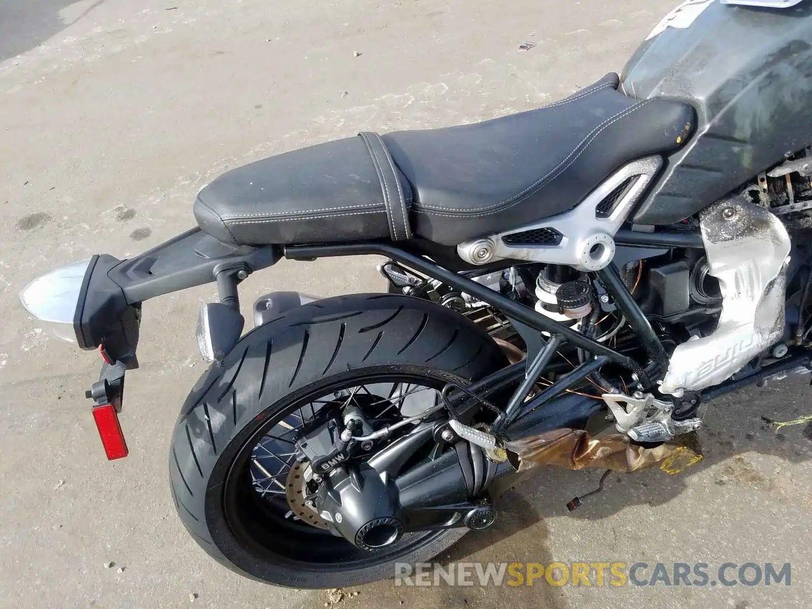 6 Photograph of a damaged car WB10J1306KZ732031 BMW MOTORCYCLE 2019