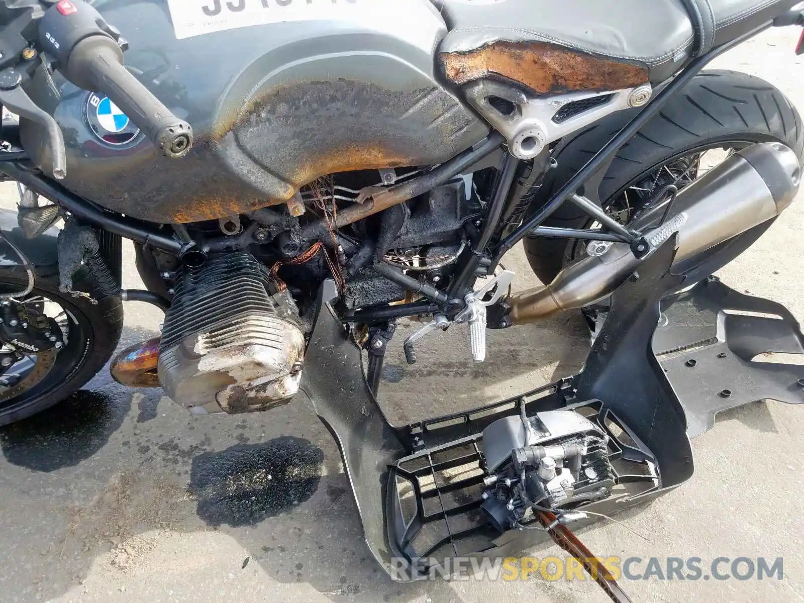 7 Photograph of a damaged car WB10J1306KZ732031 BMW MOTORCYCLE 2019