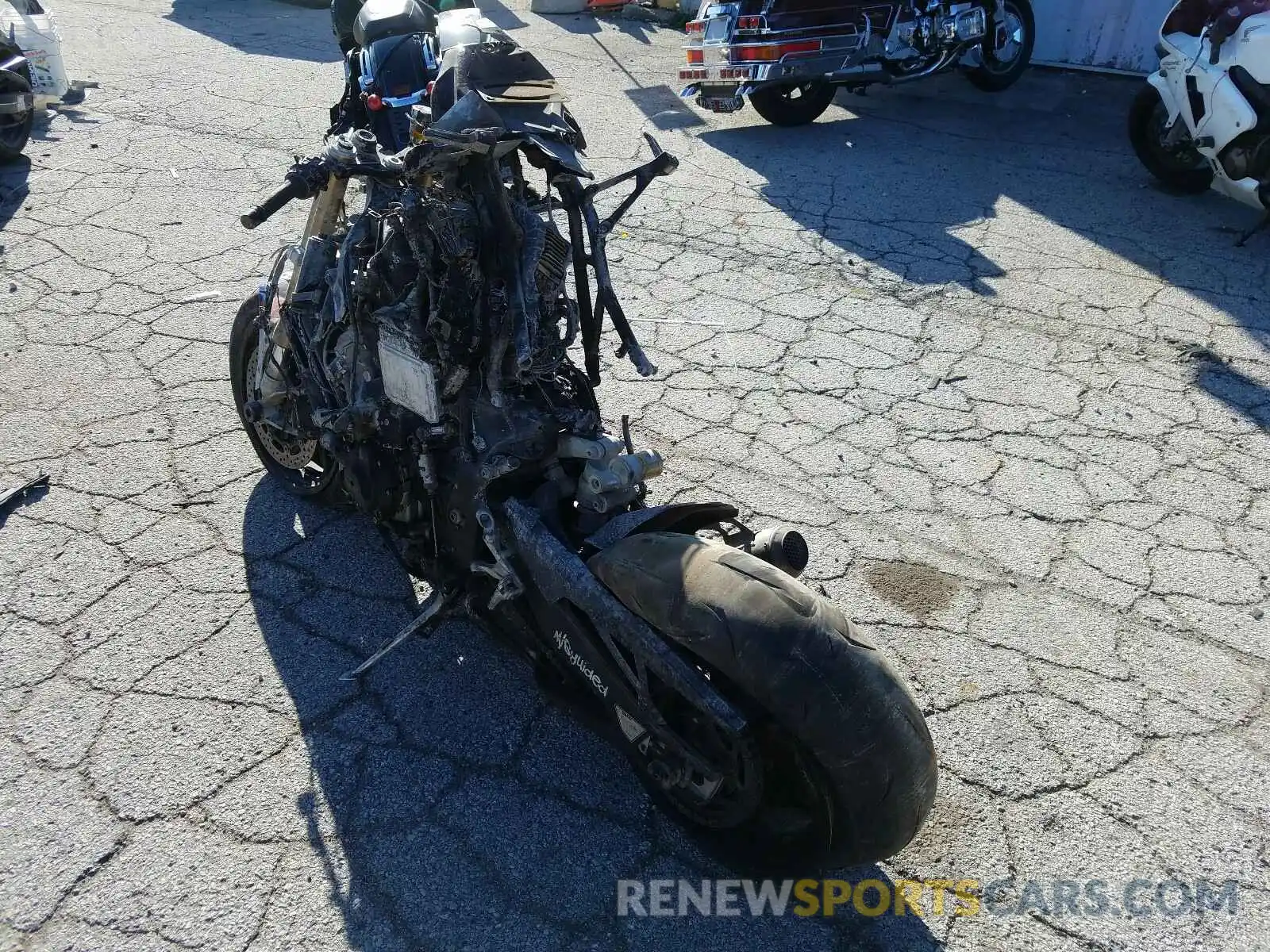 3 Photograph of a damaged car WB10E2300LZJ28955 BMW MOTORCYCLE 2020