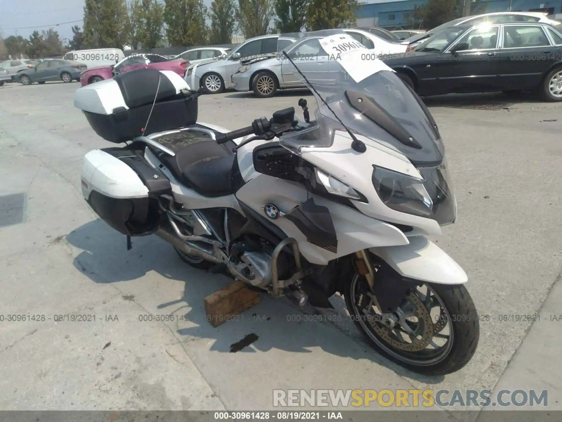 1 Photograph of a damaged car WB10J6306KZG34973 BMW R 1250 2019