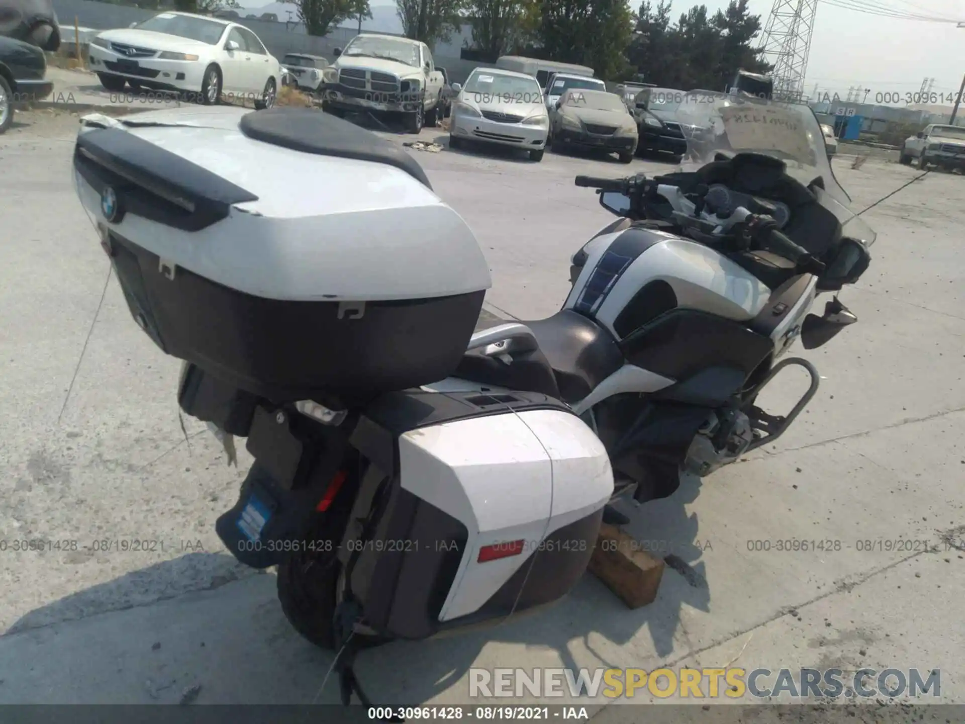 4 Фотография поврежденного автомобиля WB10J6306KZG34973 BMW R 1250 2019