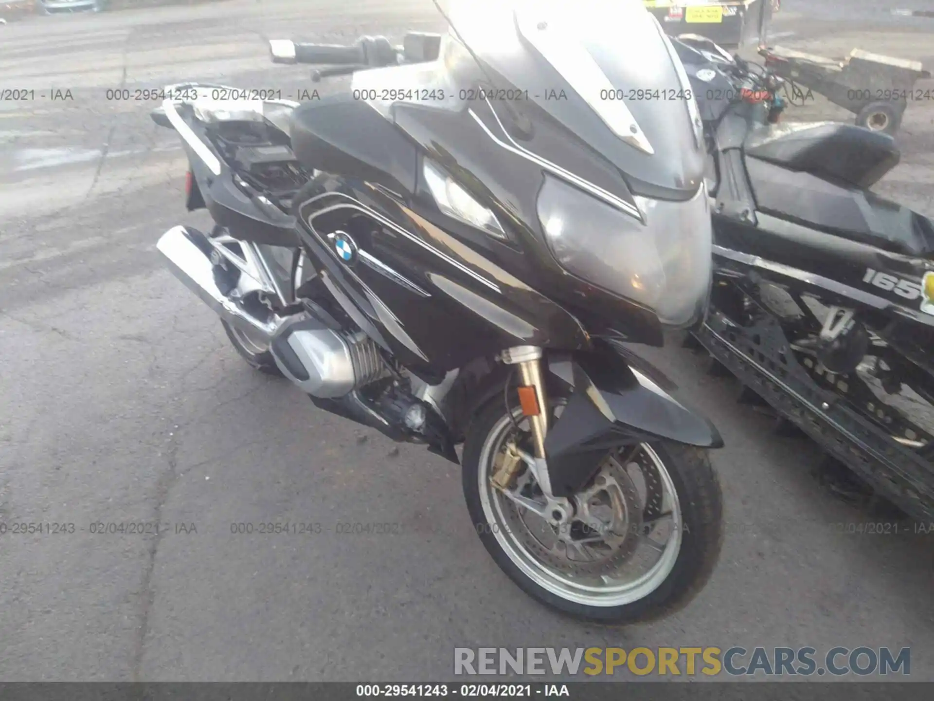 1 Photograph of a damaged car WB10J6308KZG34599 BMW R 1250 2019