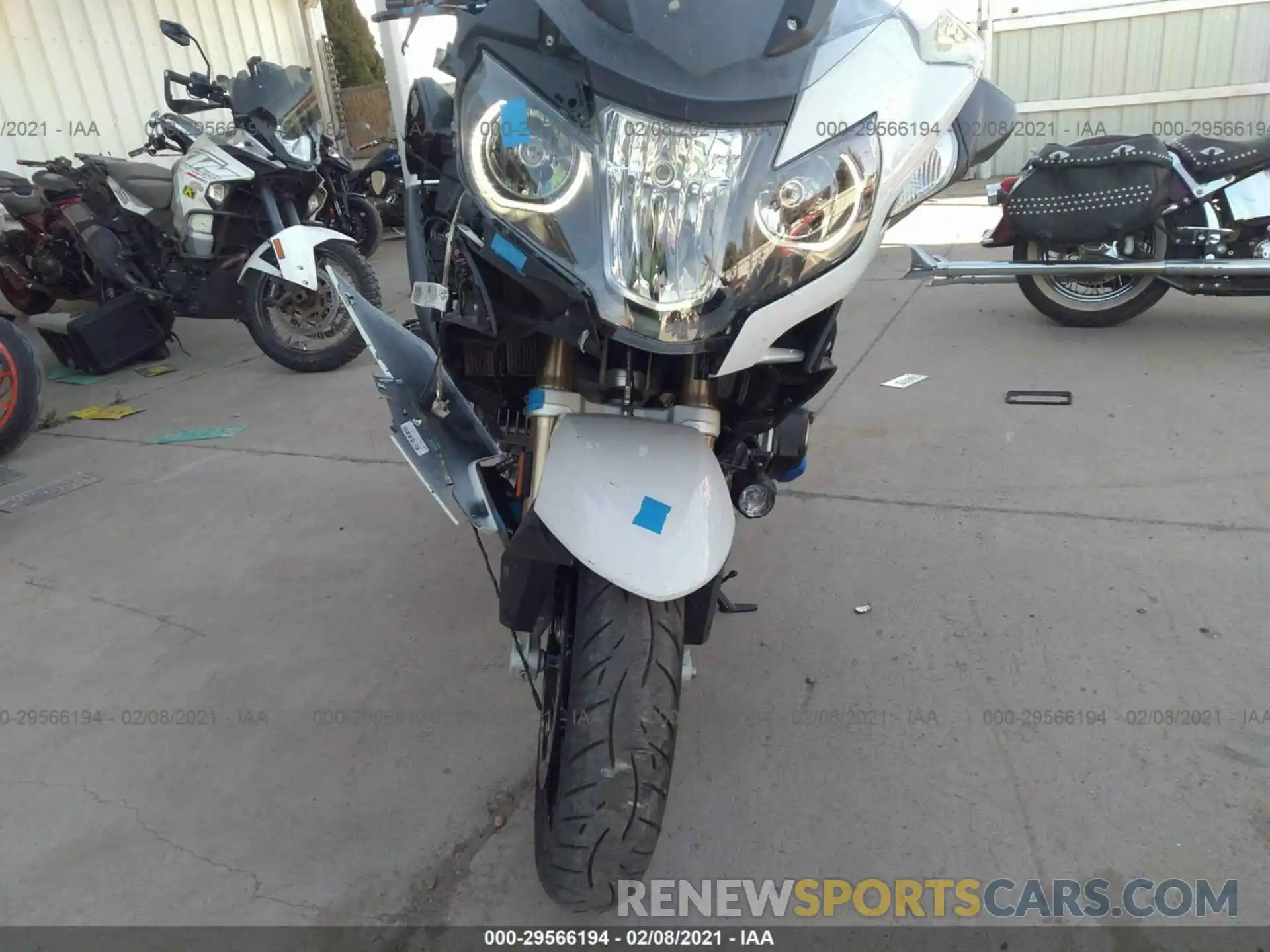 5 Photograph of a damaged car WB10J6309KZG34689 BMW R 1250 2019