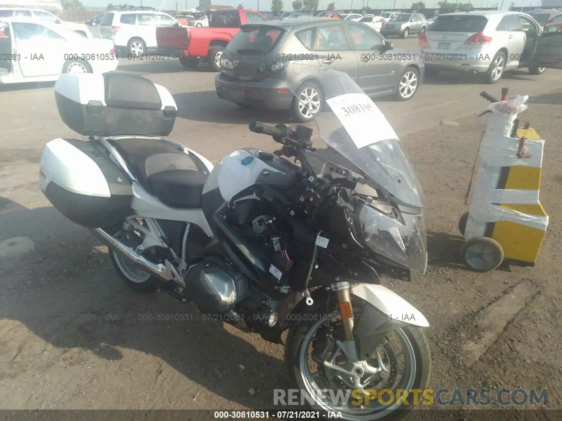 1 Фотография поврежденного автомобиля WB10J6309KZG34742 BMW R 1250 2019