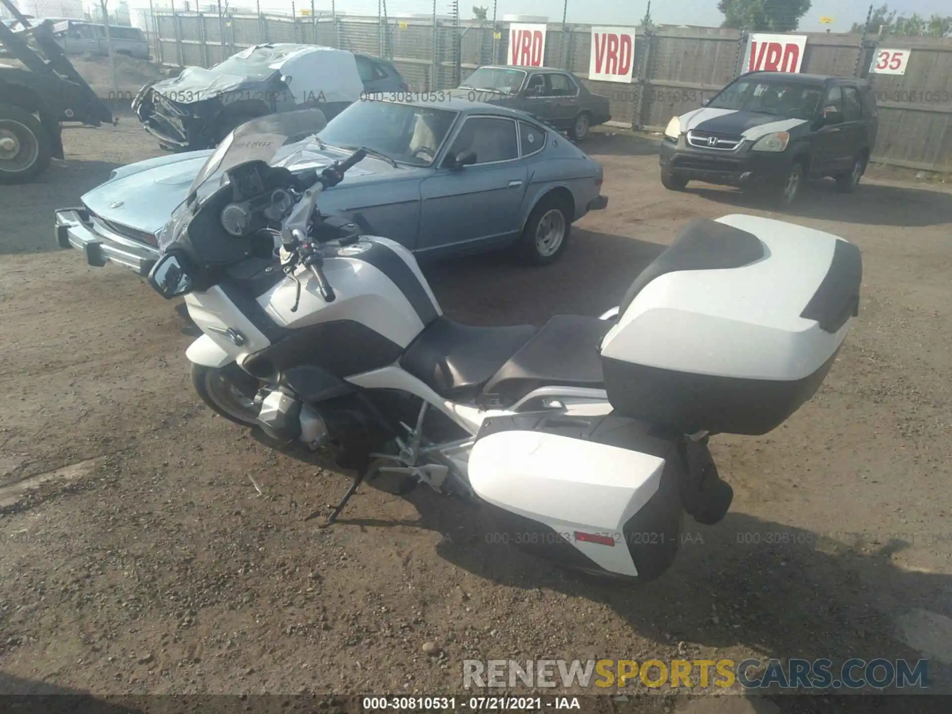 3 Photograph of a damaged car WB10J6309KZG34742 BMW R 1250 2019