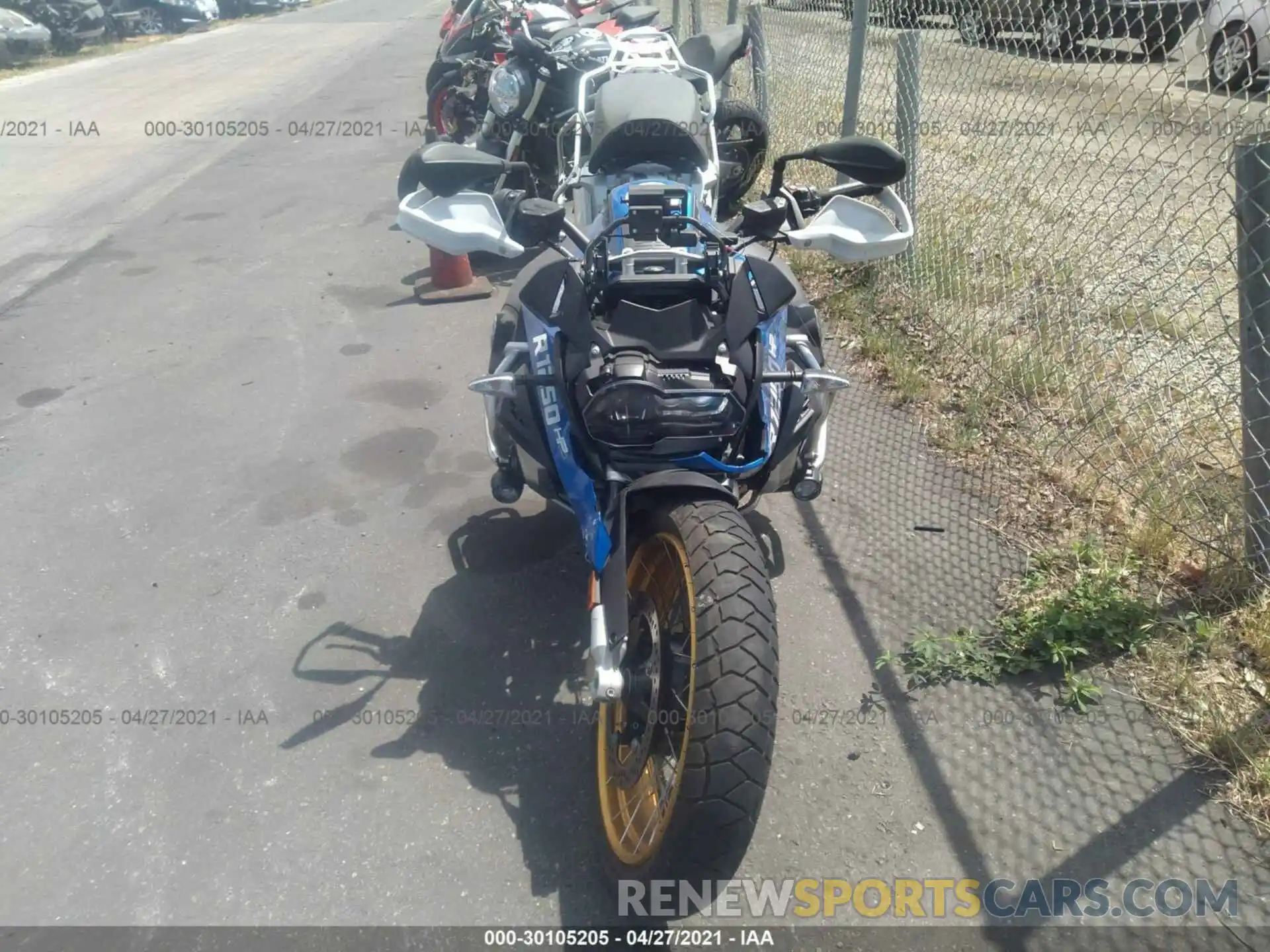 2 Фотография поврежденного автомобиля WB10J5301LZF90585 BMW R 1250 2020